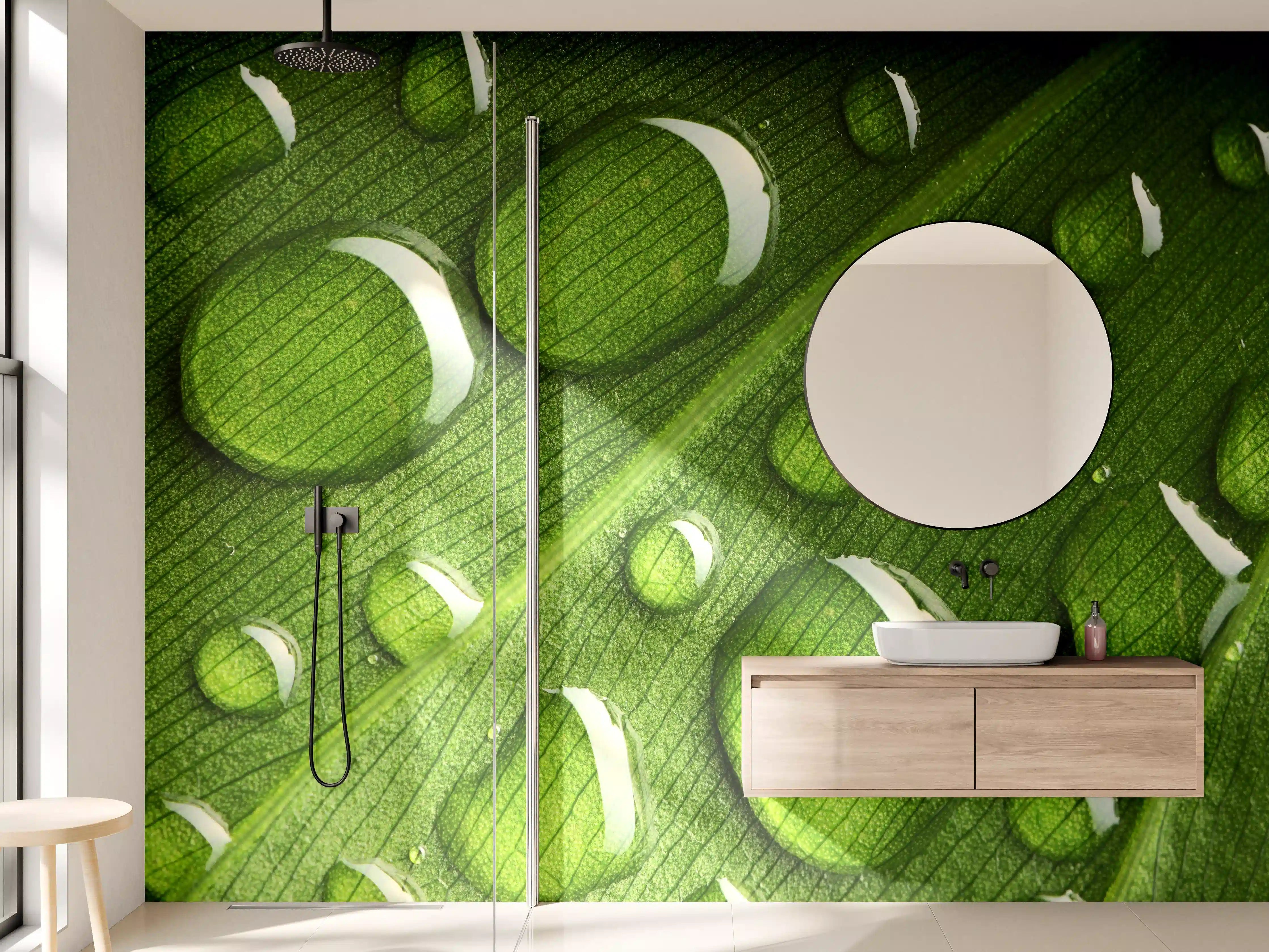 Wandverkleidung Bad - Graue Blätter im Morgentau