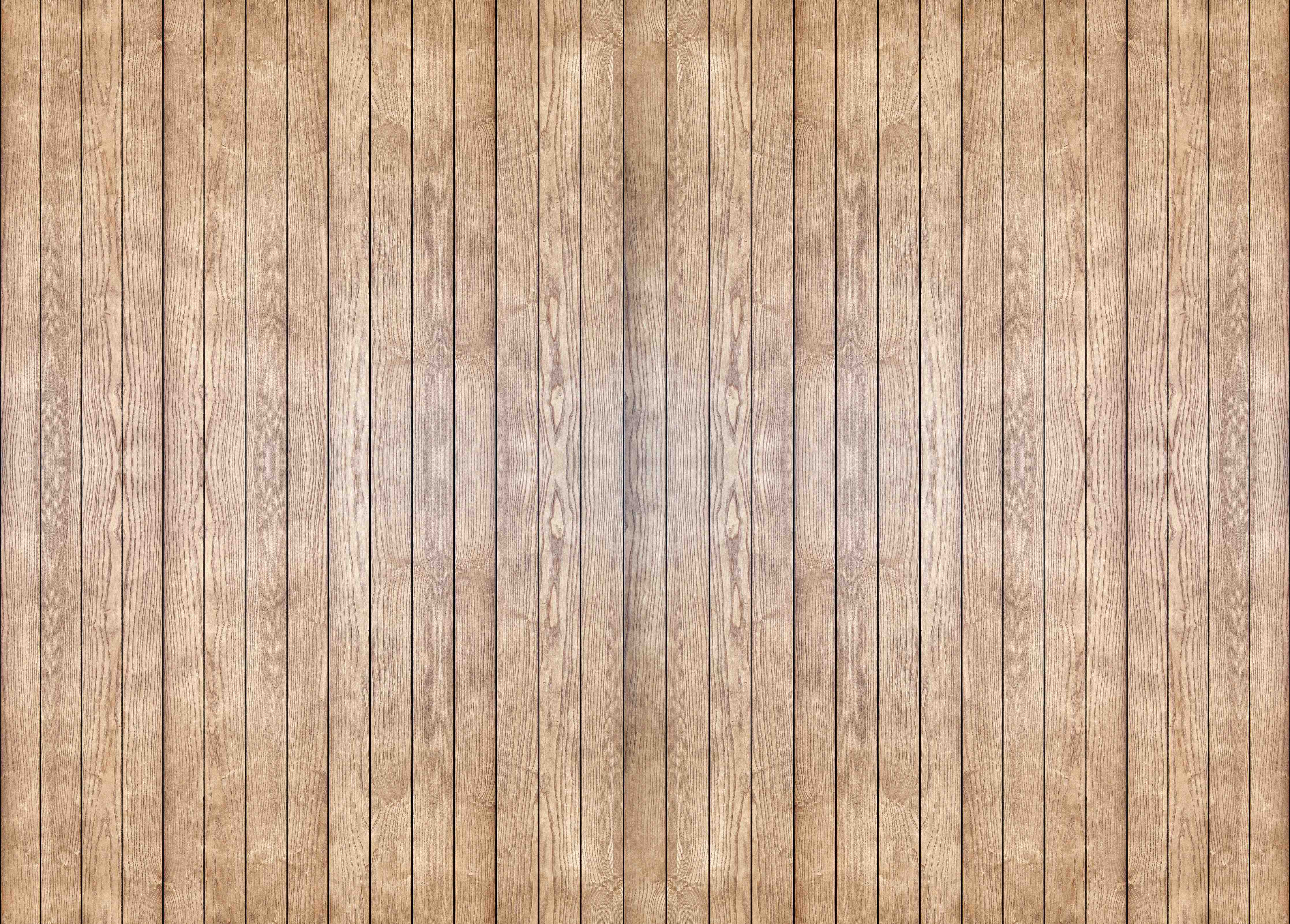 Wandverkleidung Bad-Graue Maserungswand mit Warmholz-Optik
