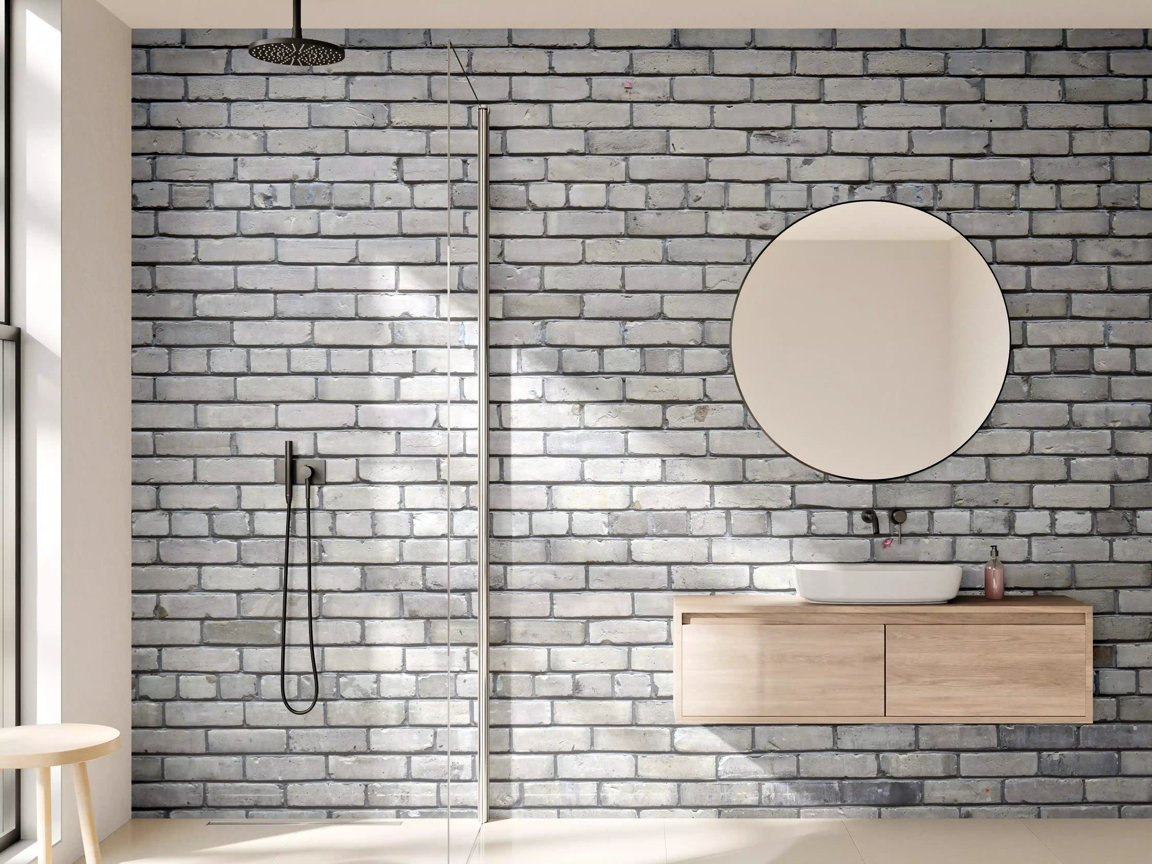 Wandverkleidung Bad - Graue Ziegelsteinwand mit subtiler Textur