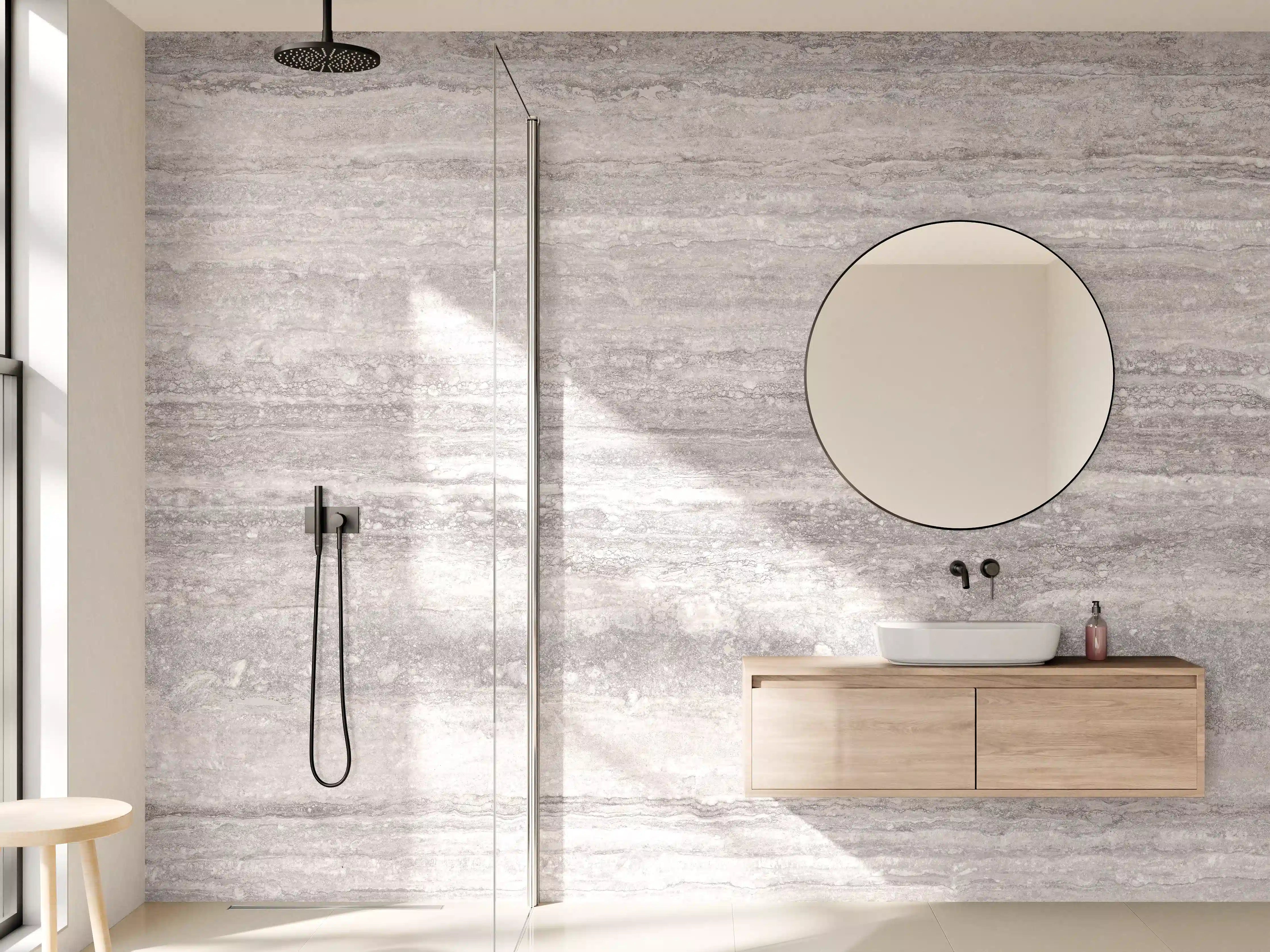 Wandverkleidung Bad - Grauer Travertin Stein