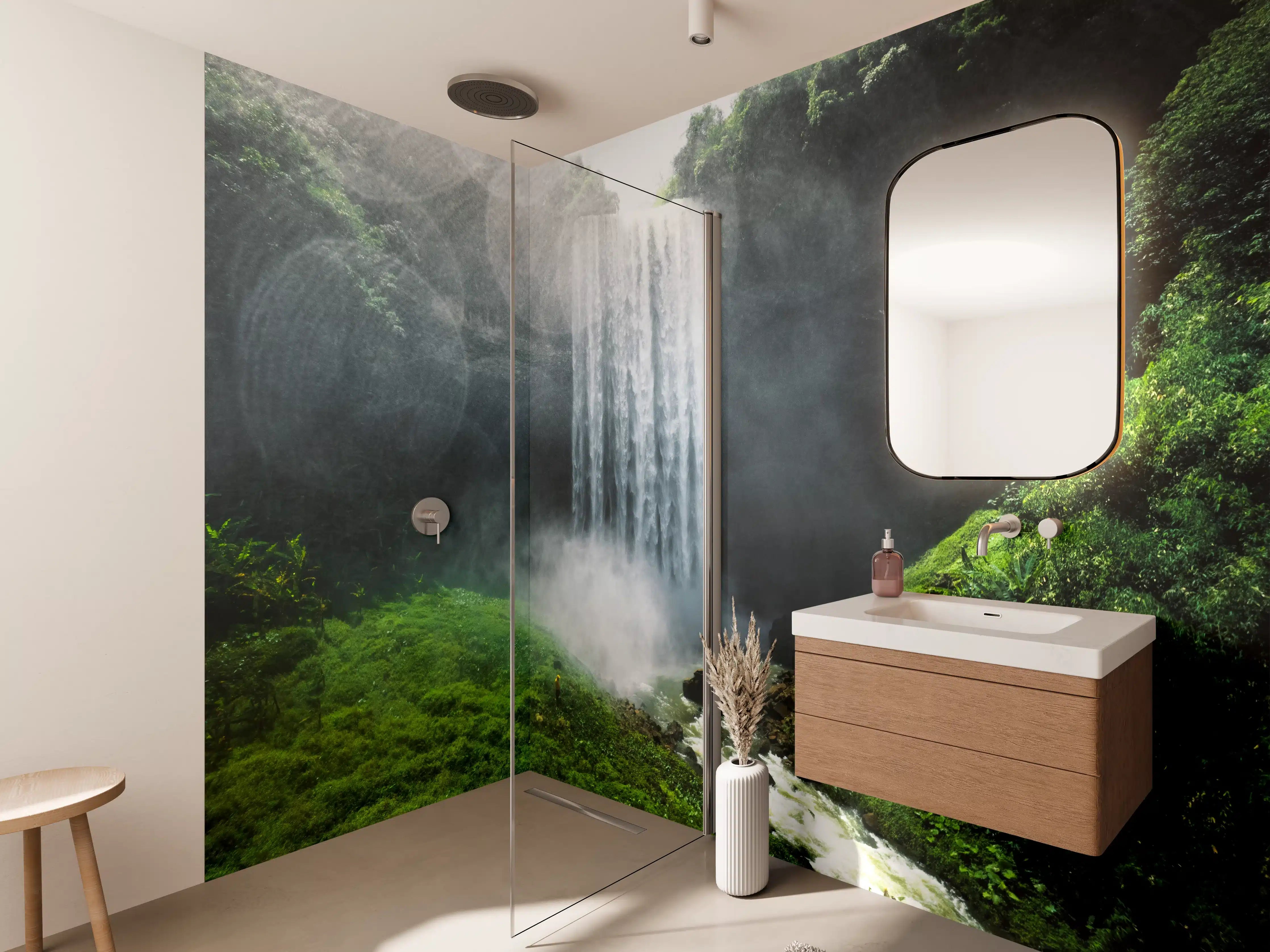 Wandverkleidung Bad - Grauer Wasserfall im grünen Wald