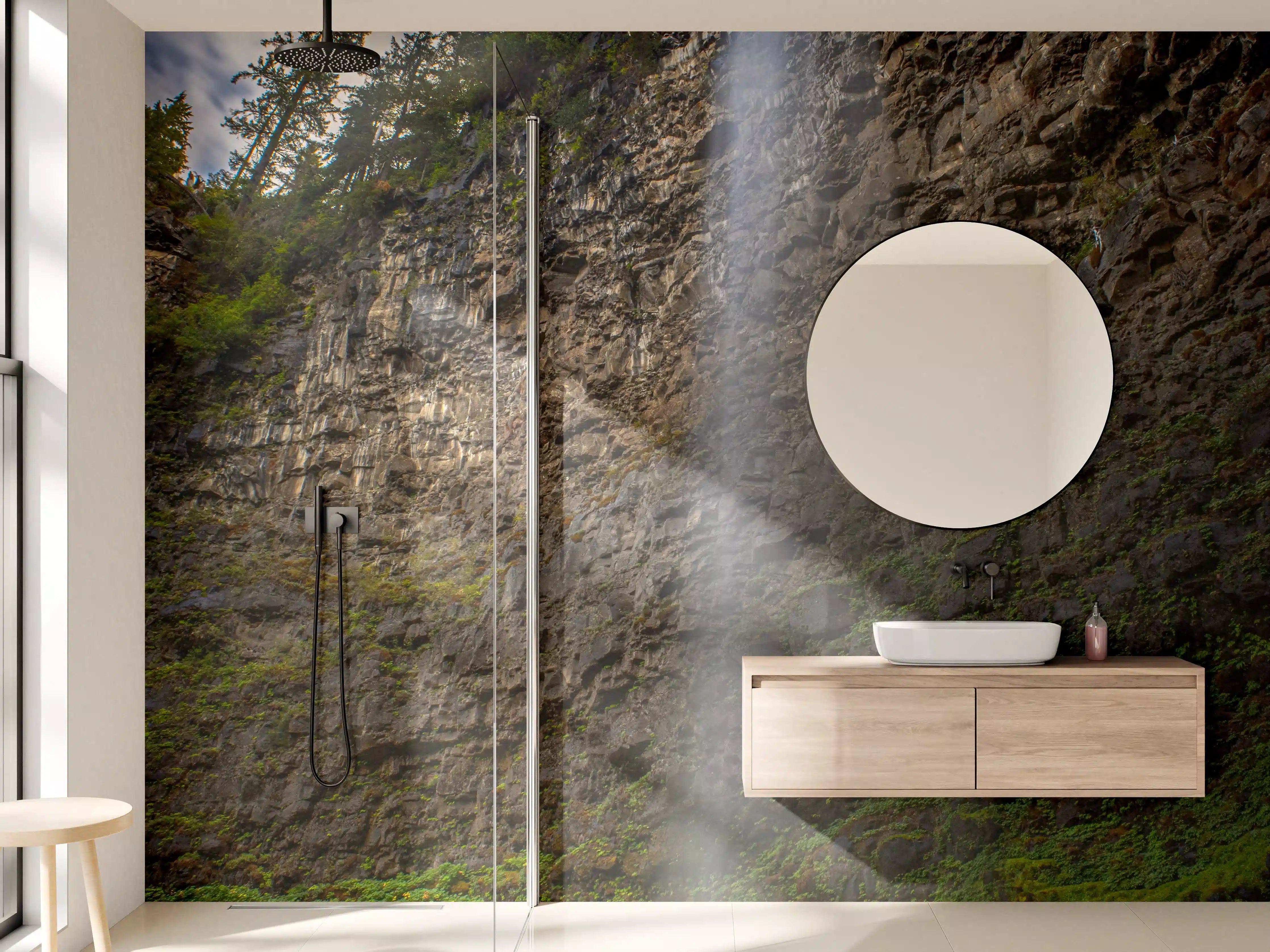 Wandverkleidung Bad - Grauer Wasserfall in natürlicher Pracht