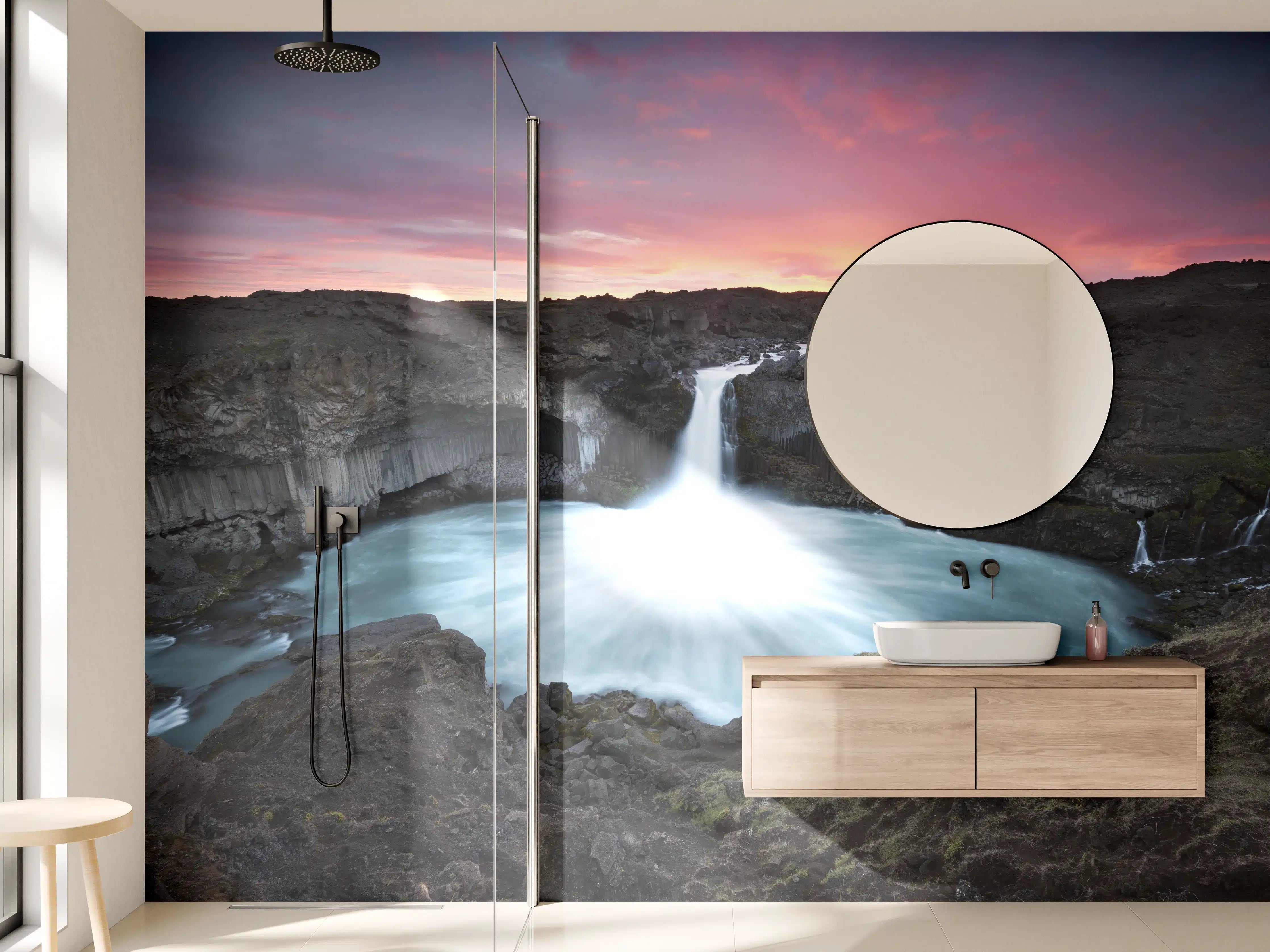 Wandverkleidung Bad - Graues Wasserfall im Abendlicht