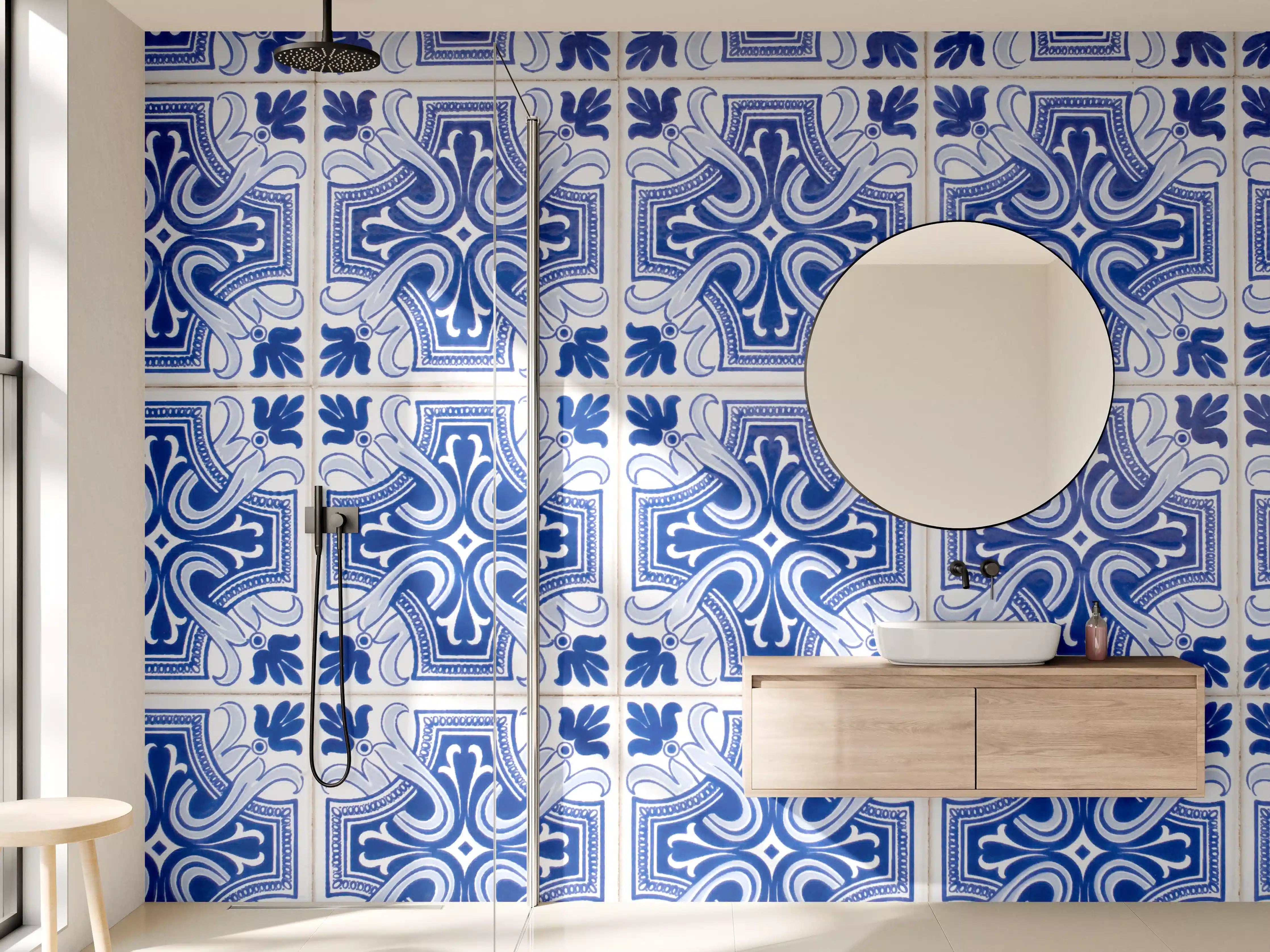 Wandverkleidung Bad - Grauweiße Kachelkunst