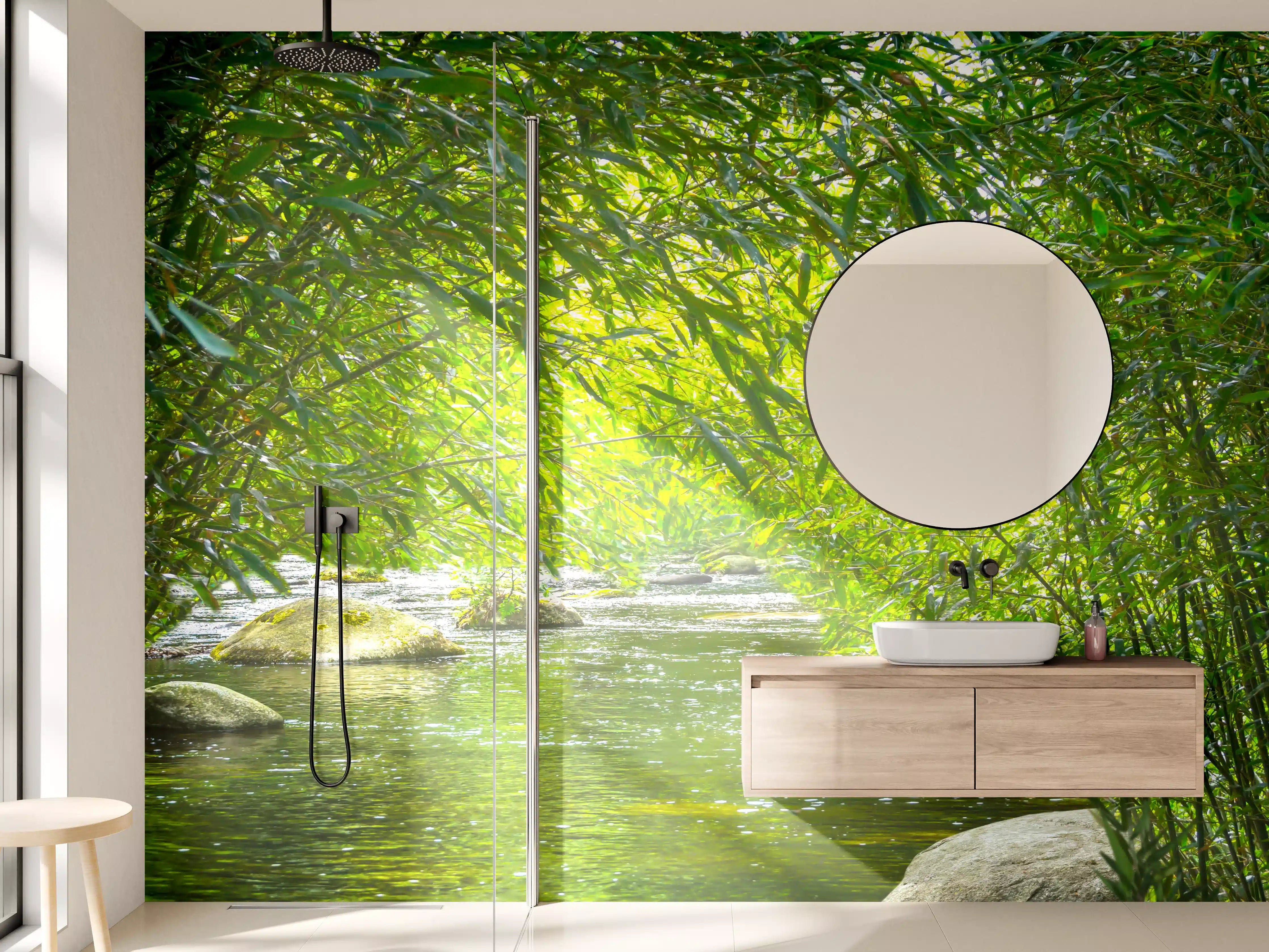 Wandverkleidung Bad - Harmonischer Bach zwischen Bambuspflanzen