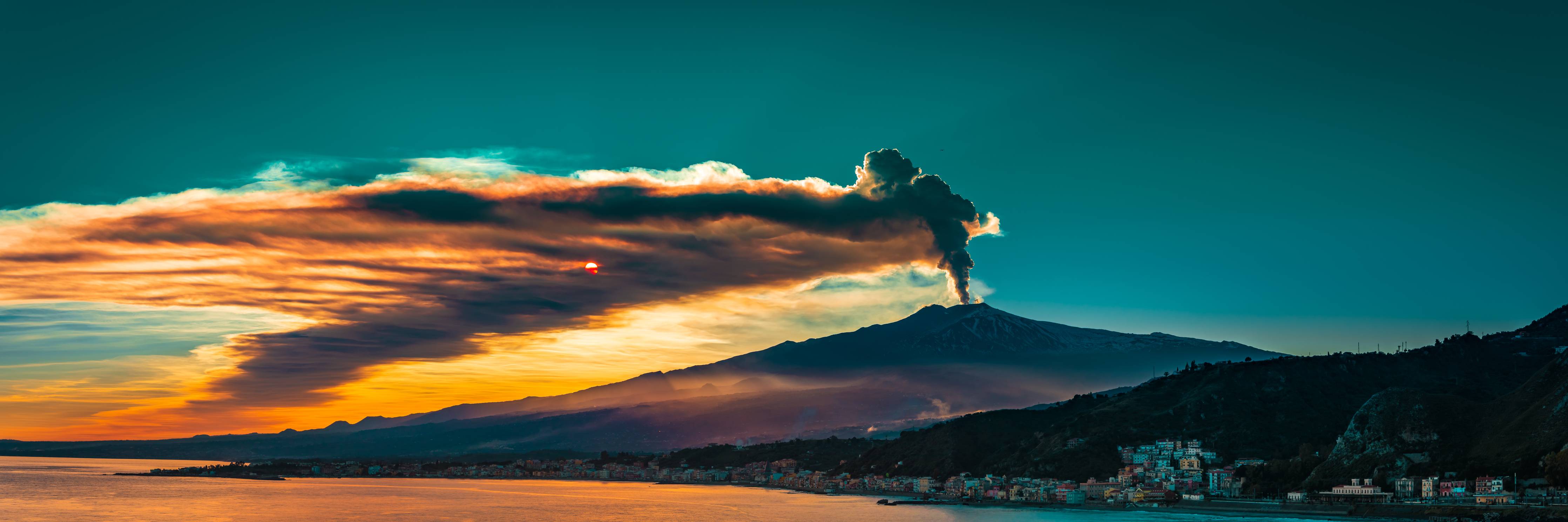Wandverkleidung Bad-Italienische Küste mit Vulkan