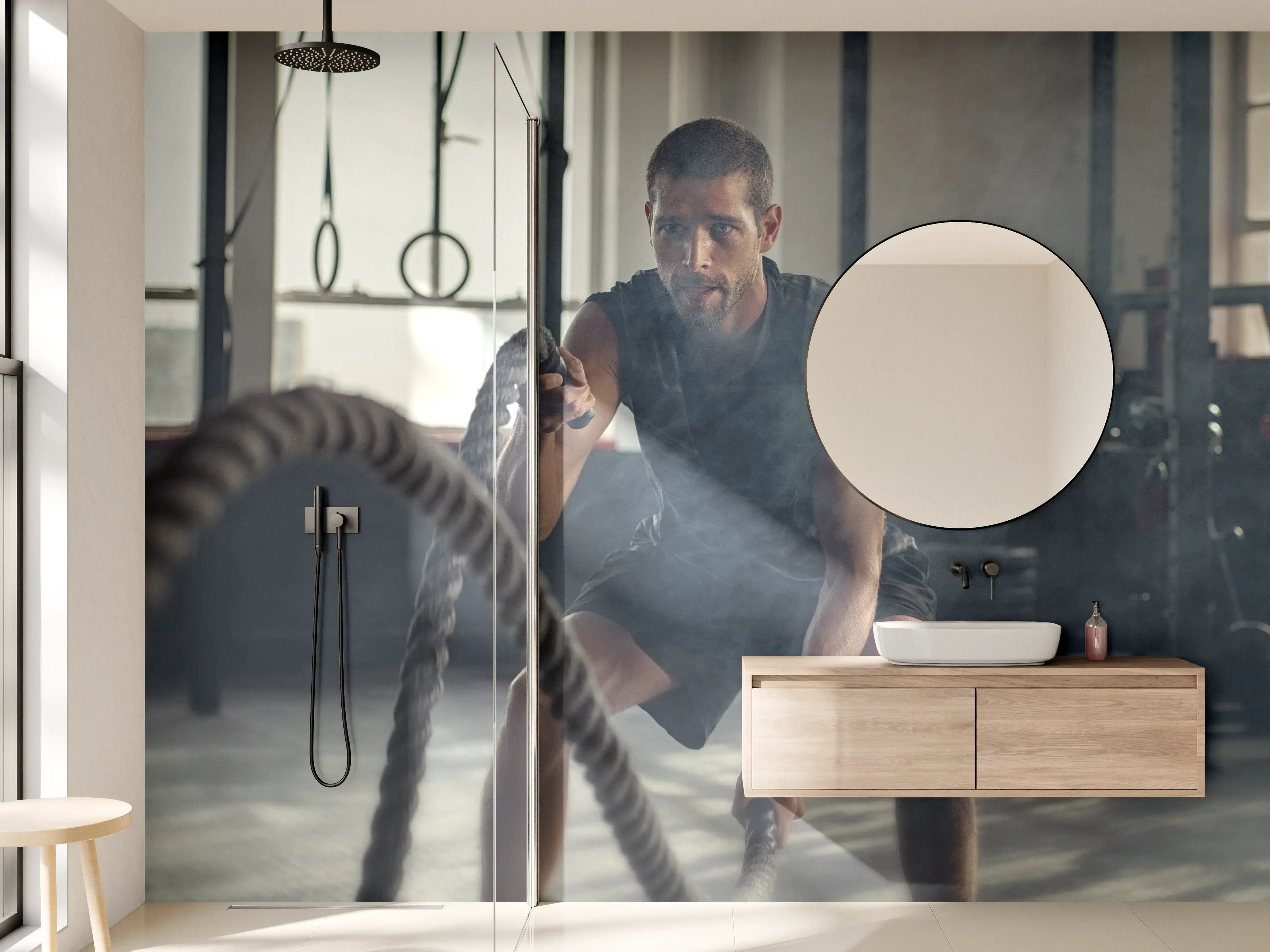 Wandverkleidung Bad - Junger Mann der trainiert