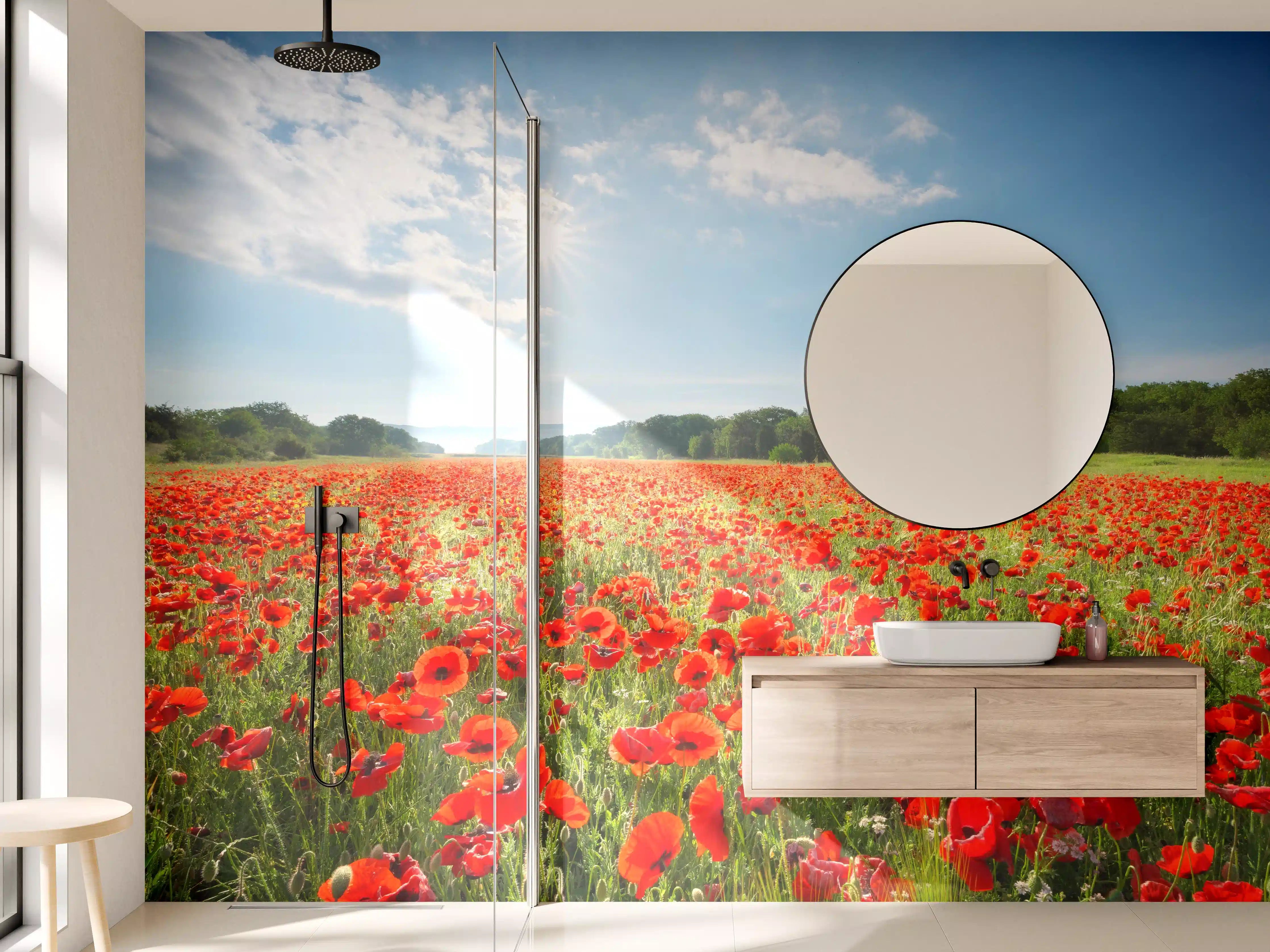 Wandverkleidung Bad - Lebendige Mohnblumenfeld bei Sonnenschein