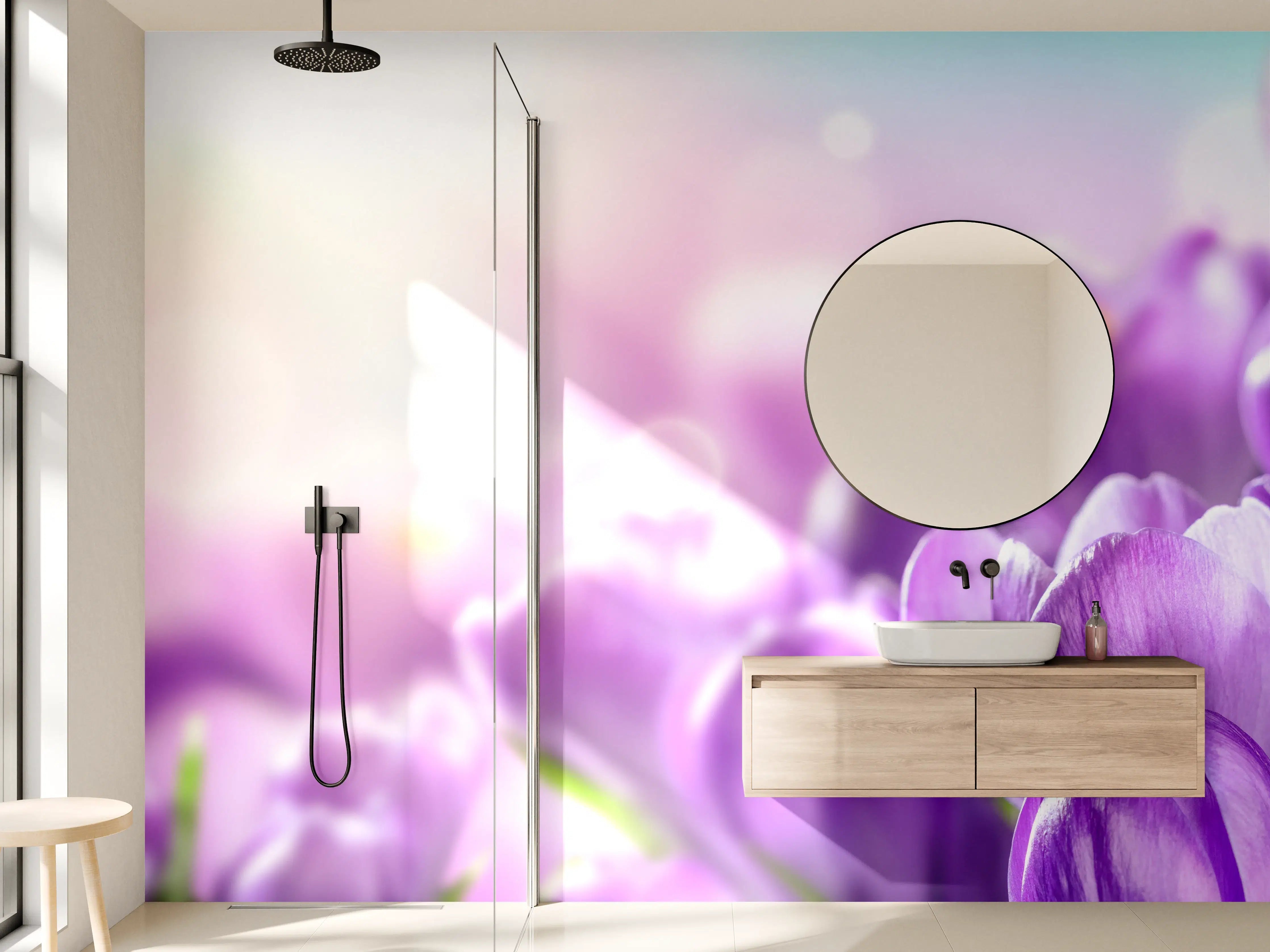 Wandverkleidung Bad - Lila Krokusse im Frühlingsgarten