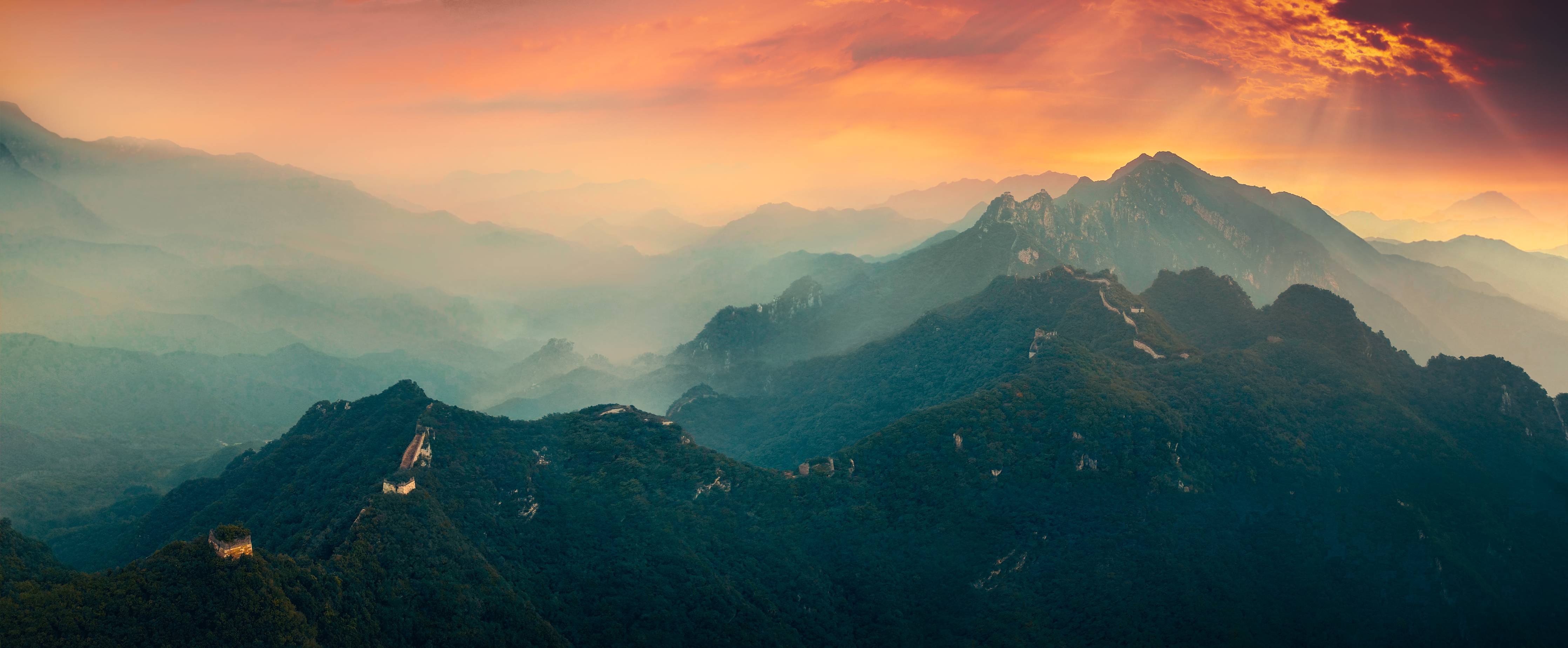 Wandverkleidung Bad-Majestätische Bergpanorama bei Sonnenuntergang