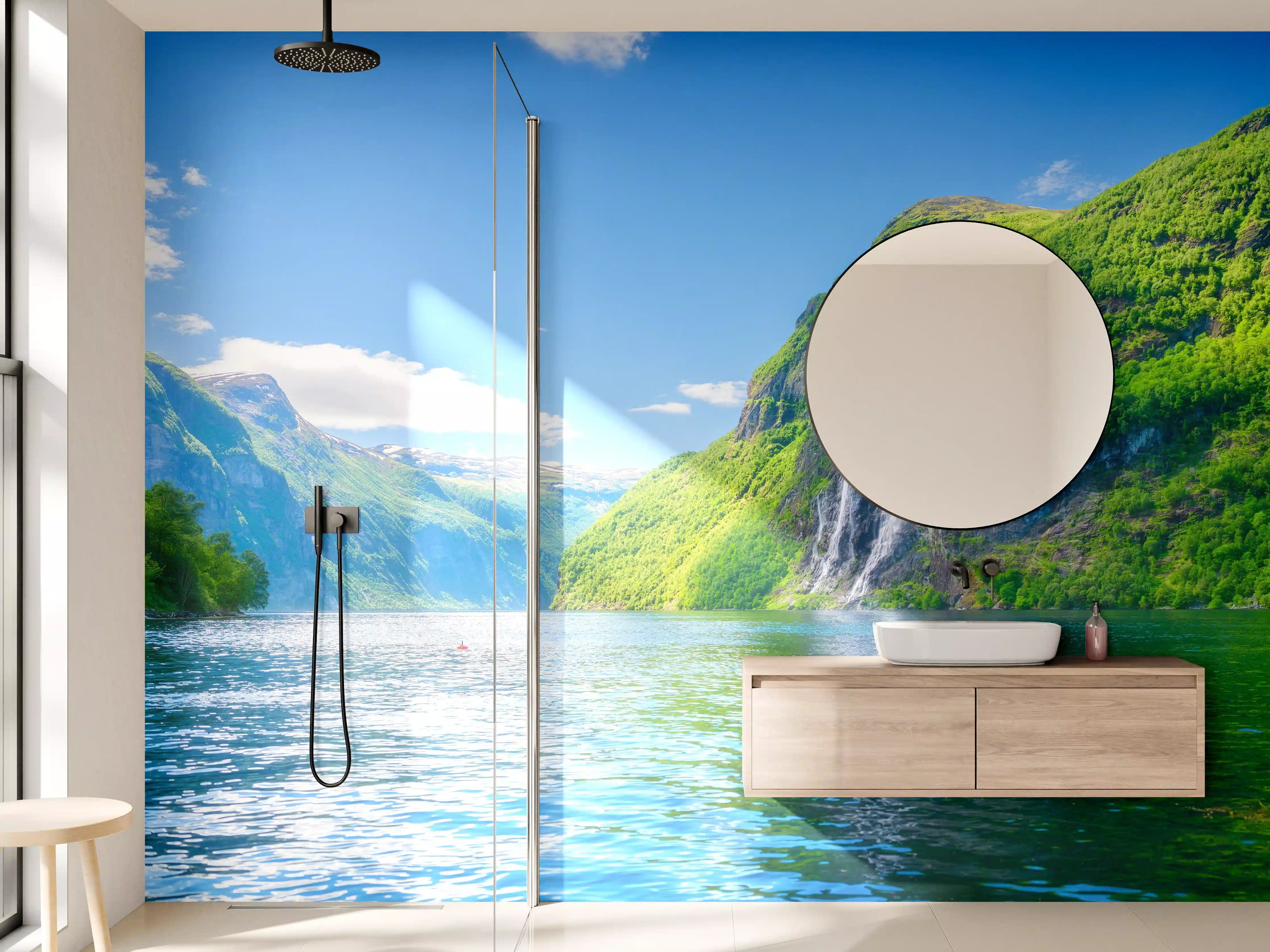 Wandverkleidung Bad - Majestätische Fjordlandschaft mit Wasserfall