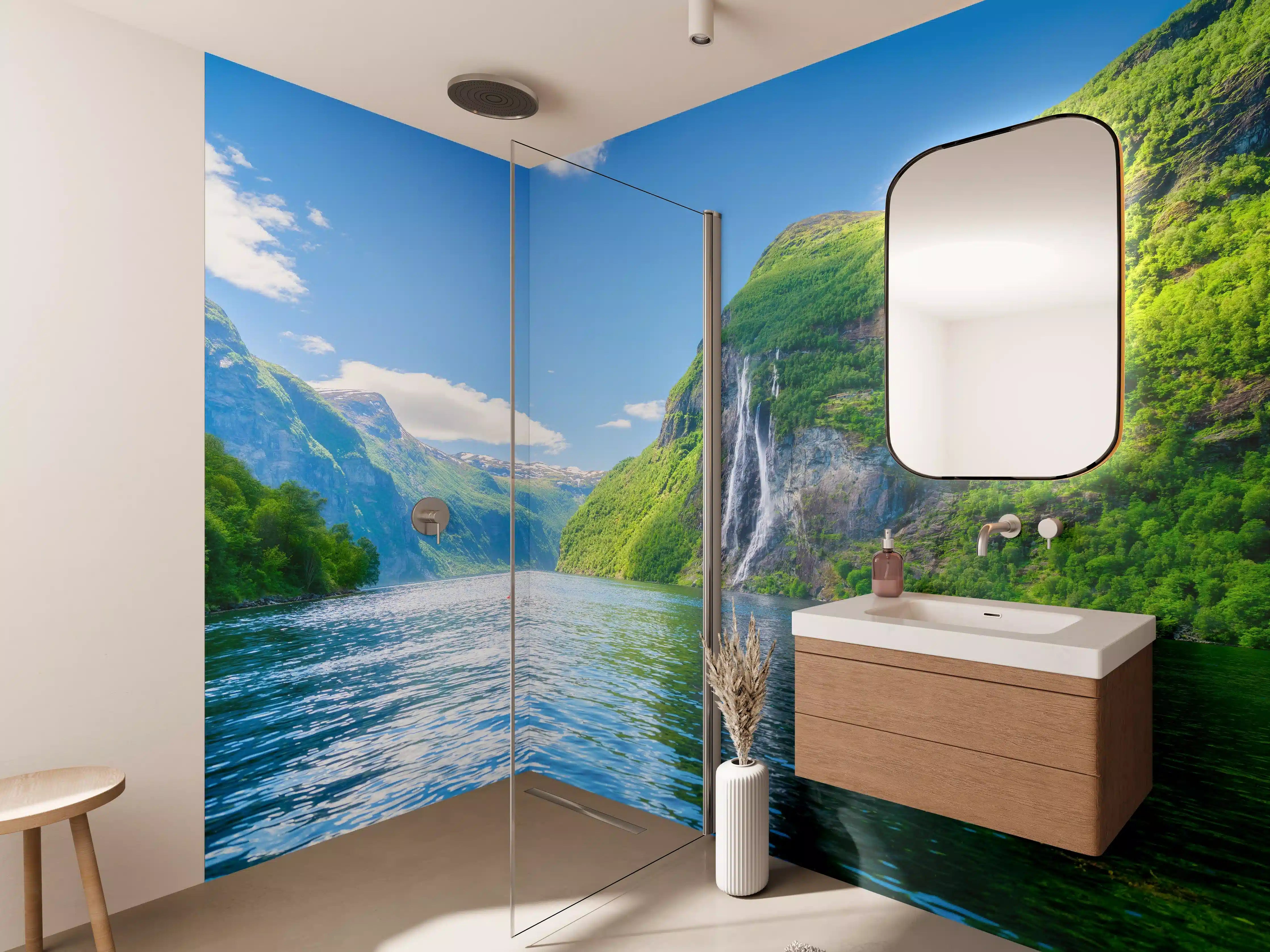 Wandverkleidung Bad - Majestätische Fjordlandschaft mit Wasserfall