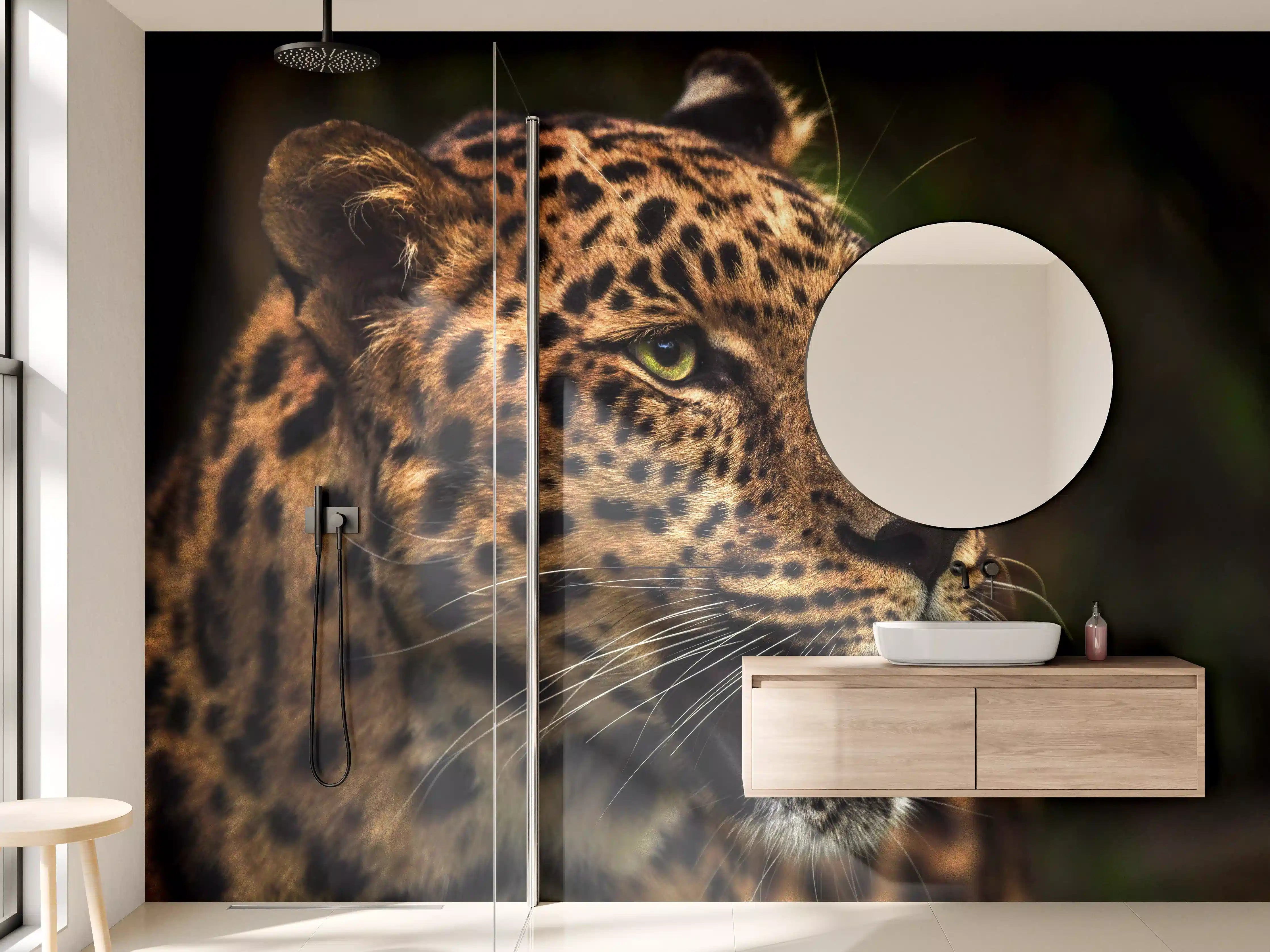 Wandverkleidung Bad - Majestätischer Amur-Leopard
