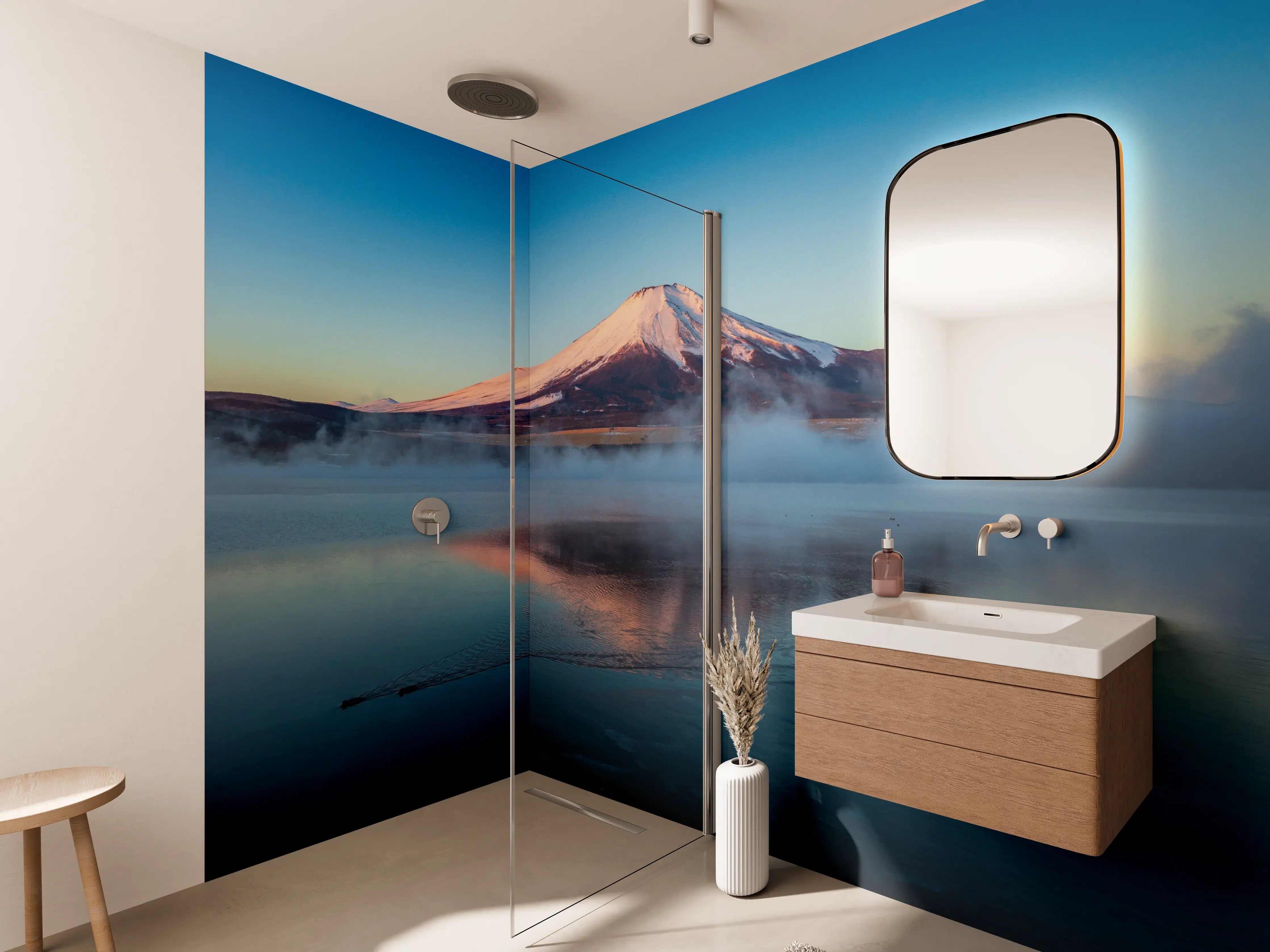 Wandverkleidung Bad - Majestätischer Vulkan mit spiegelnder Wasseroberfläche