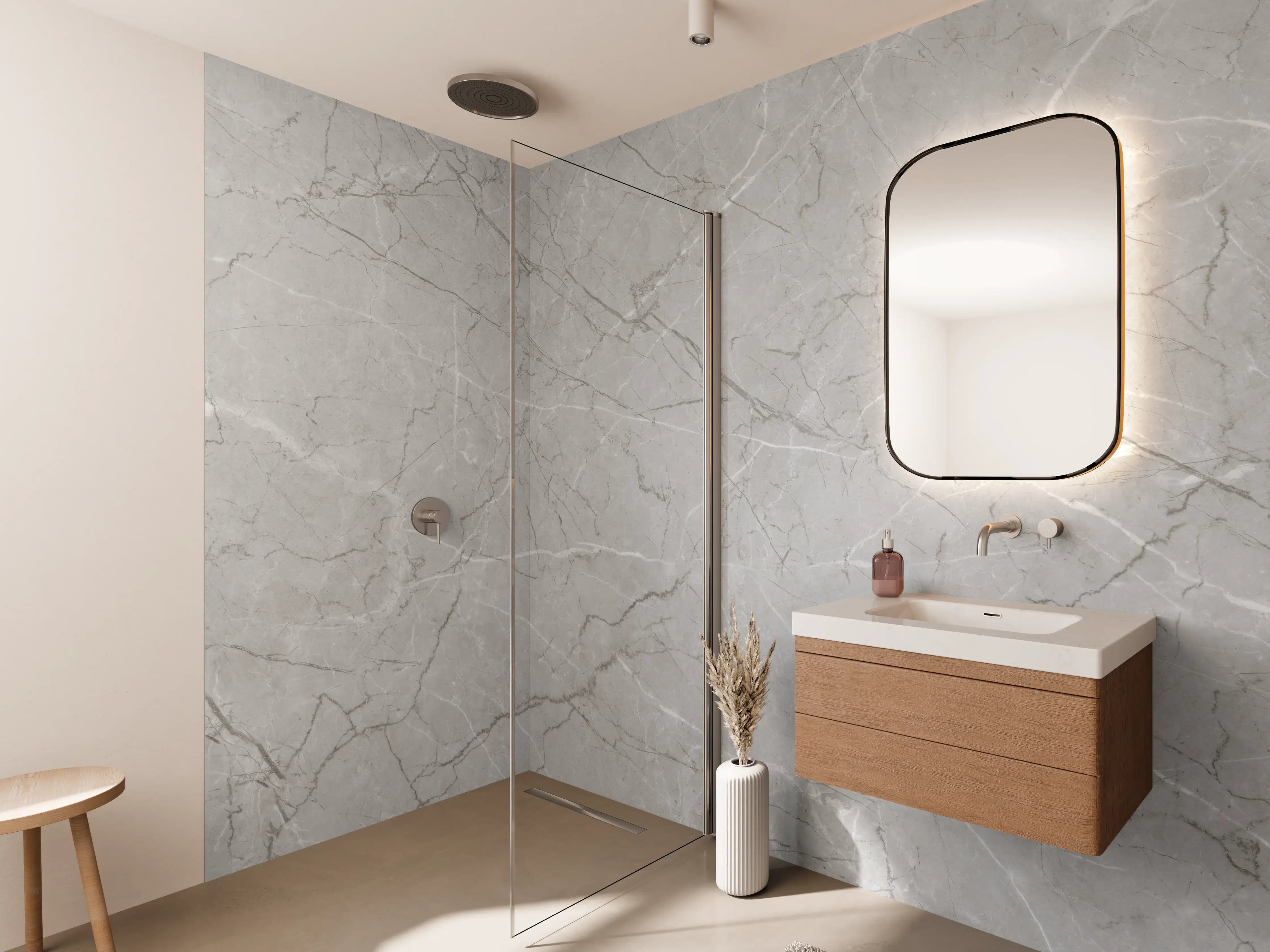 Wandverkleidung Bad - Minimalistische Marmorfläche in Weiß und Grau