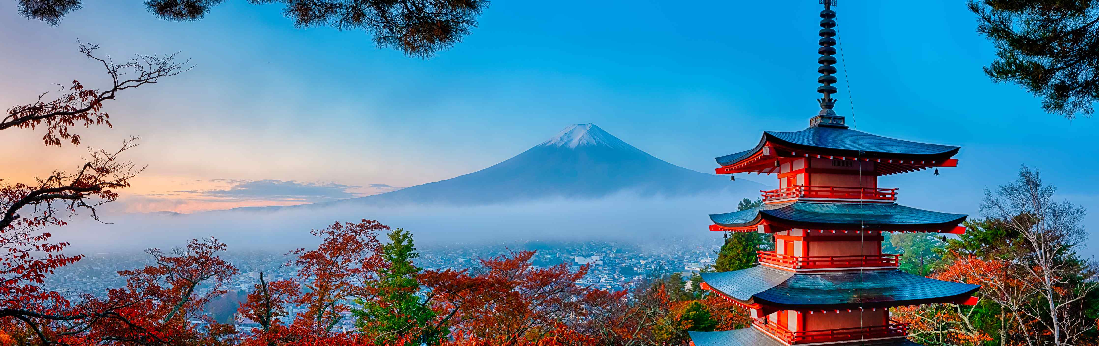 Wandverkleidung Bad-Mount Fuji mit Pagode im Herbst