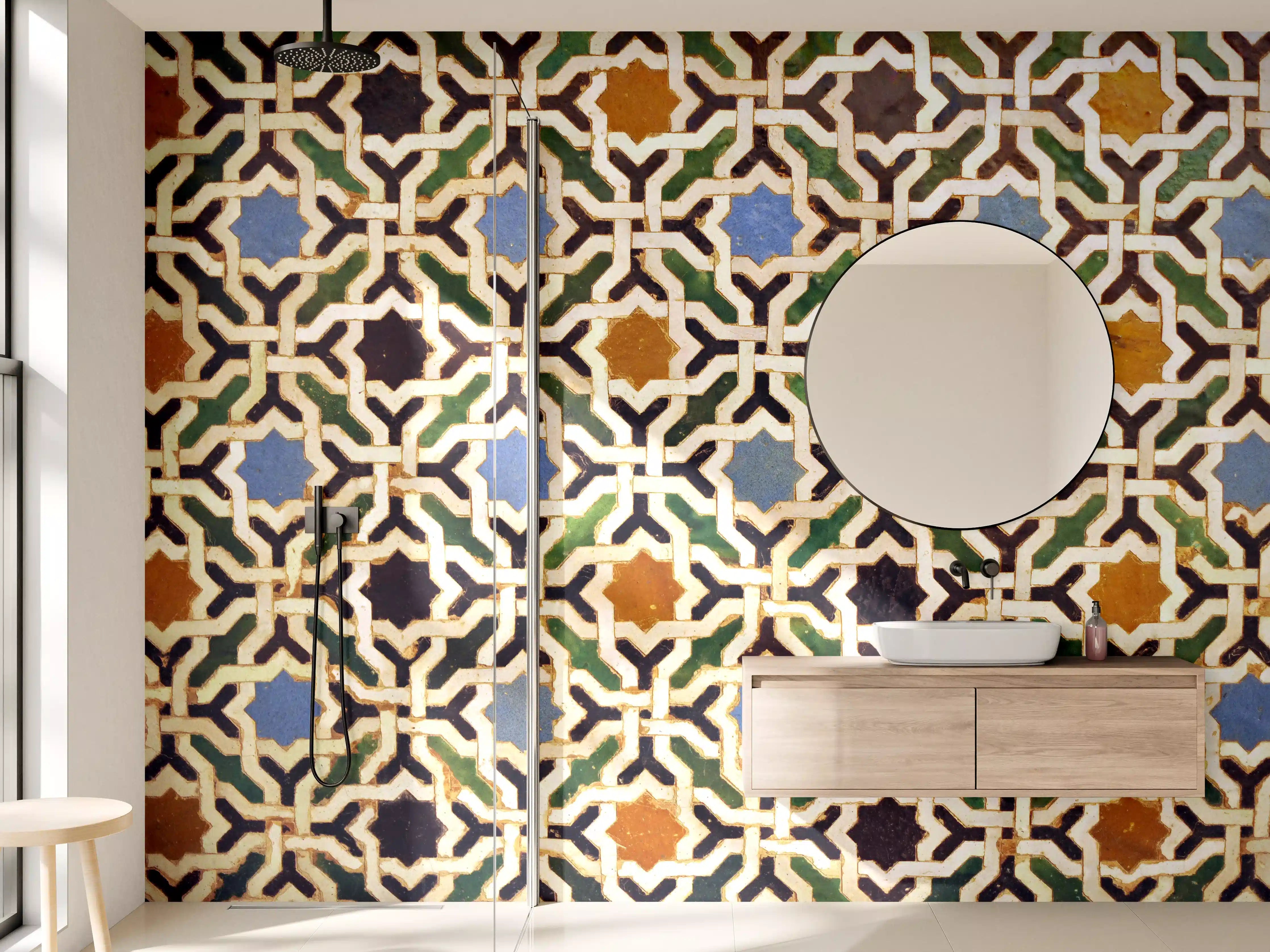 Wandverkleidung Bad - Musterhafte Fliesen mit geometrischem Design