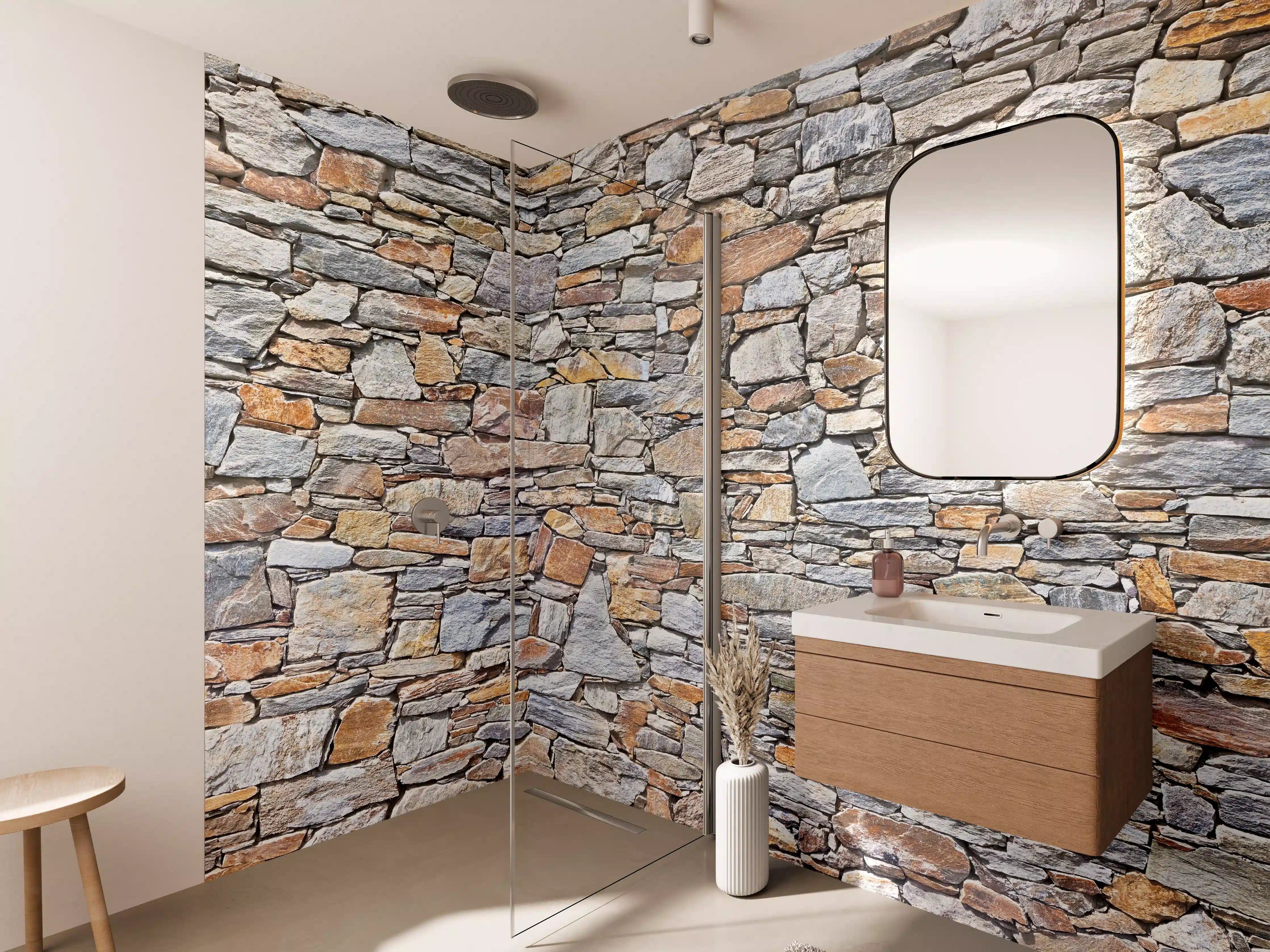 Wandverkleidung Bad - Natürliche Steinwand mit bunten Schichten