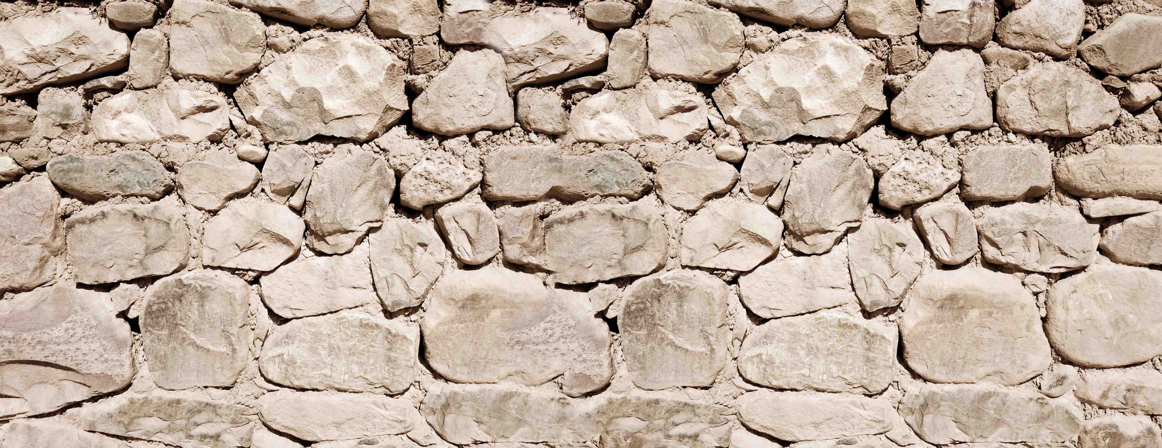 Wandverkleidung Bad-Natursteinmauer in Beige-Tönen