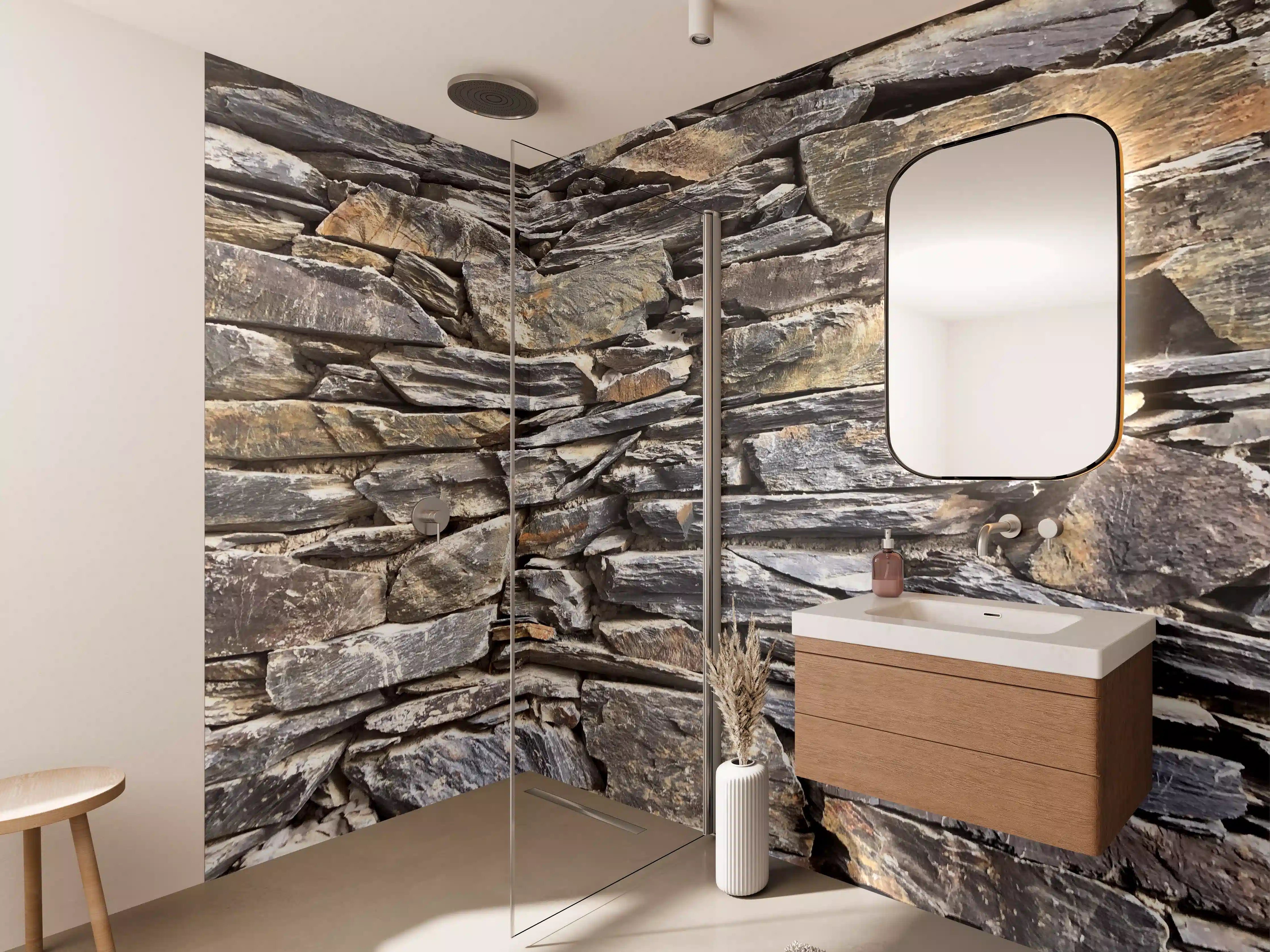Wandverkleidung Bad - Natursteinwand mit grauer Textur