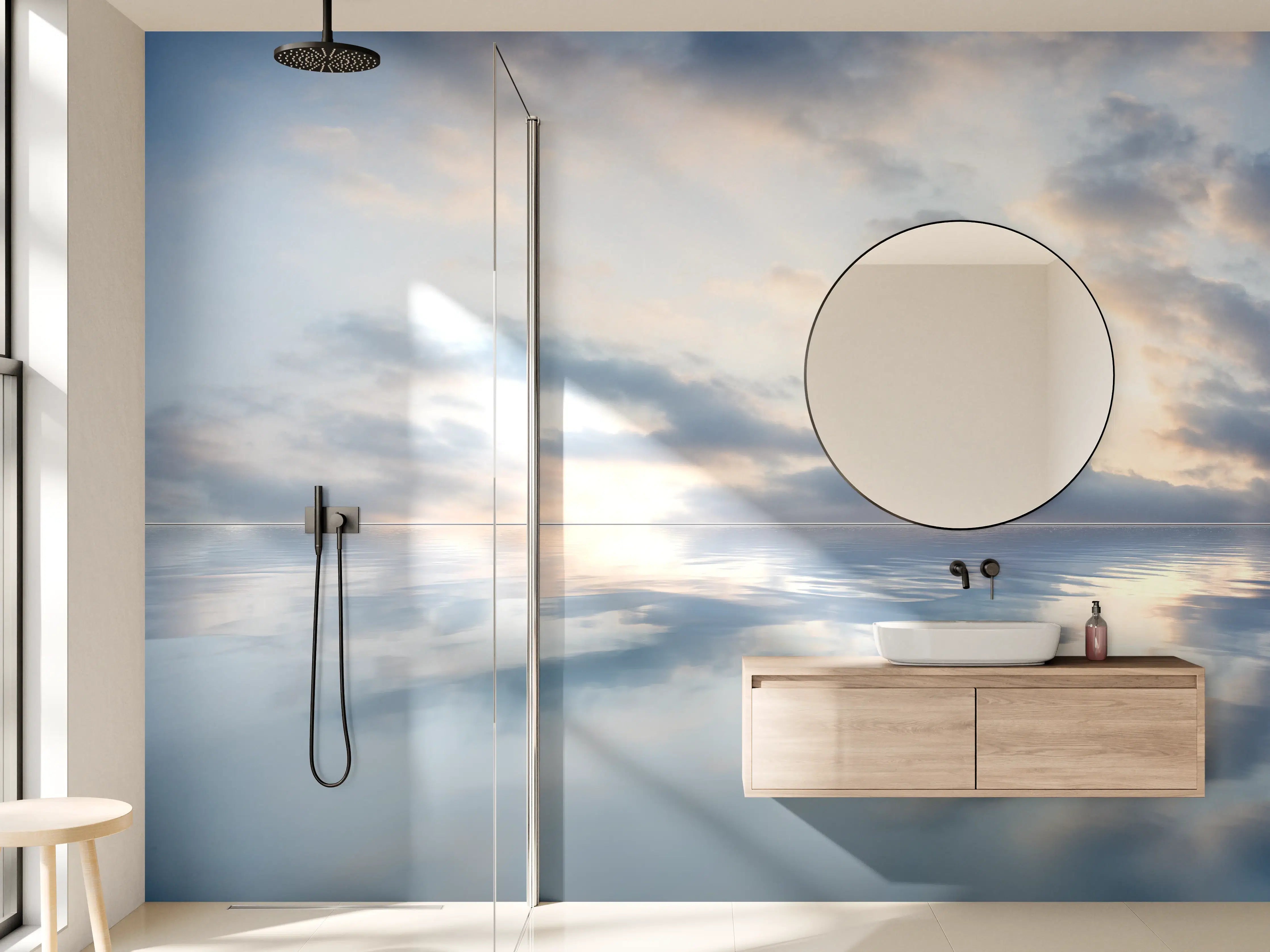 Wandverkleidung Bad - Ruhiges Wasser mit sanften Wolkenstrukturen