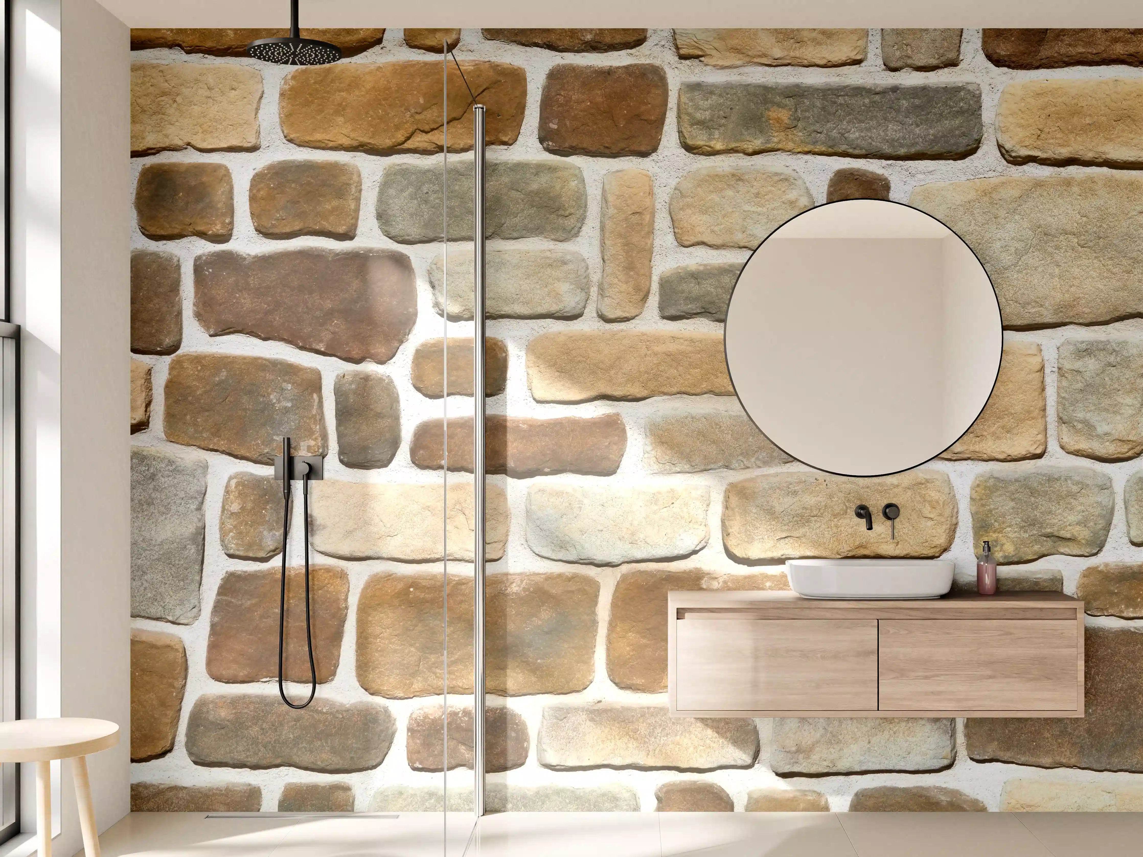 Wandverkleidung Bad - Rustikale Steinwand mit warmen Tönen