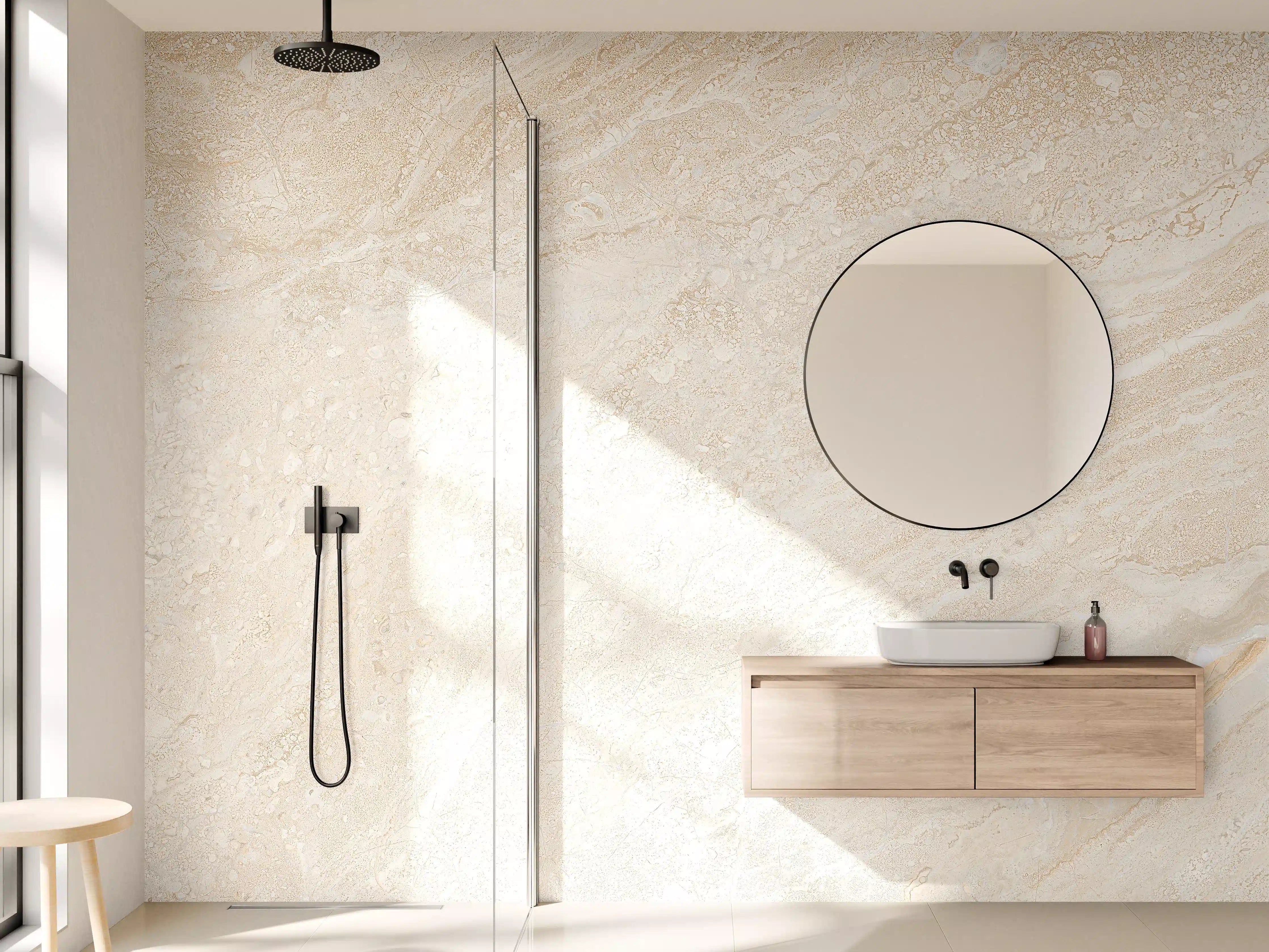 Wandverkleidung Bad - Sanfte Graubeige Marmorstruktur