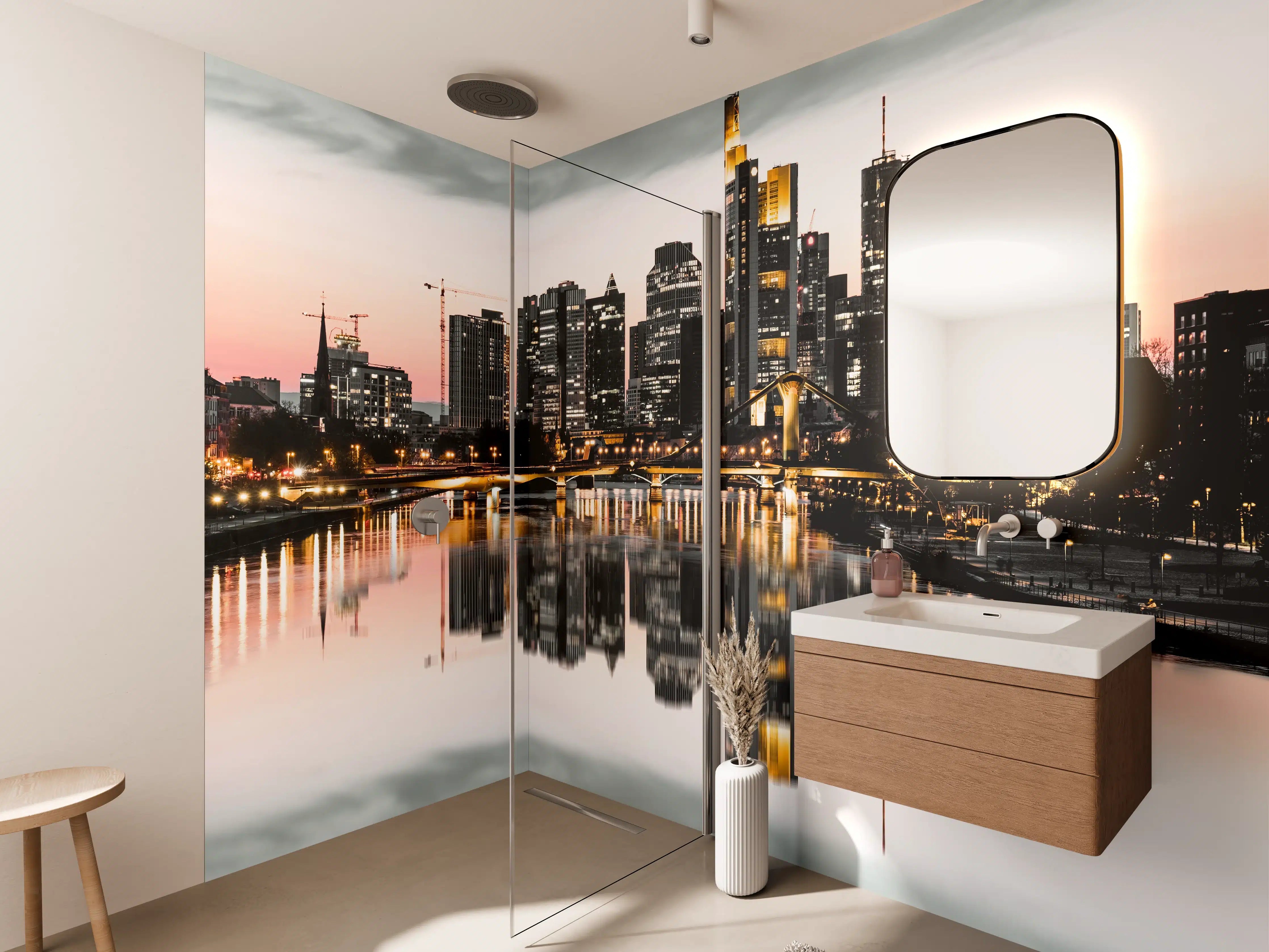 Wandverkleidung Bad - Skyline Frankfurt mit Wasser Spiegelung