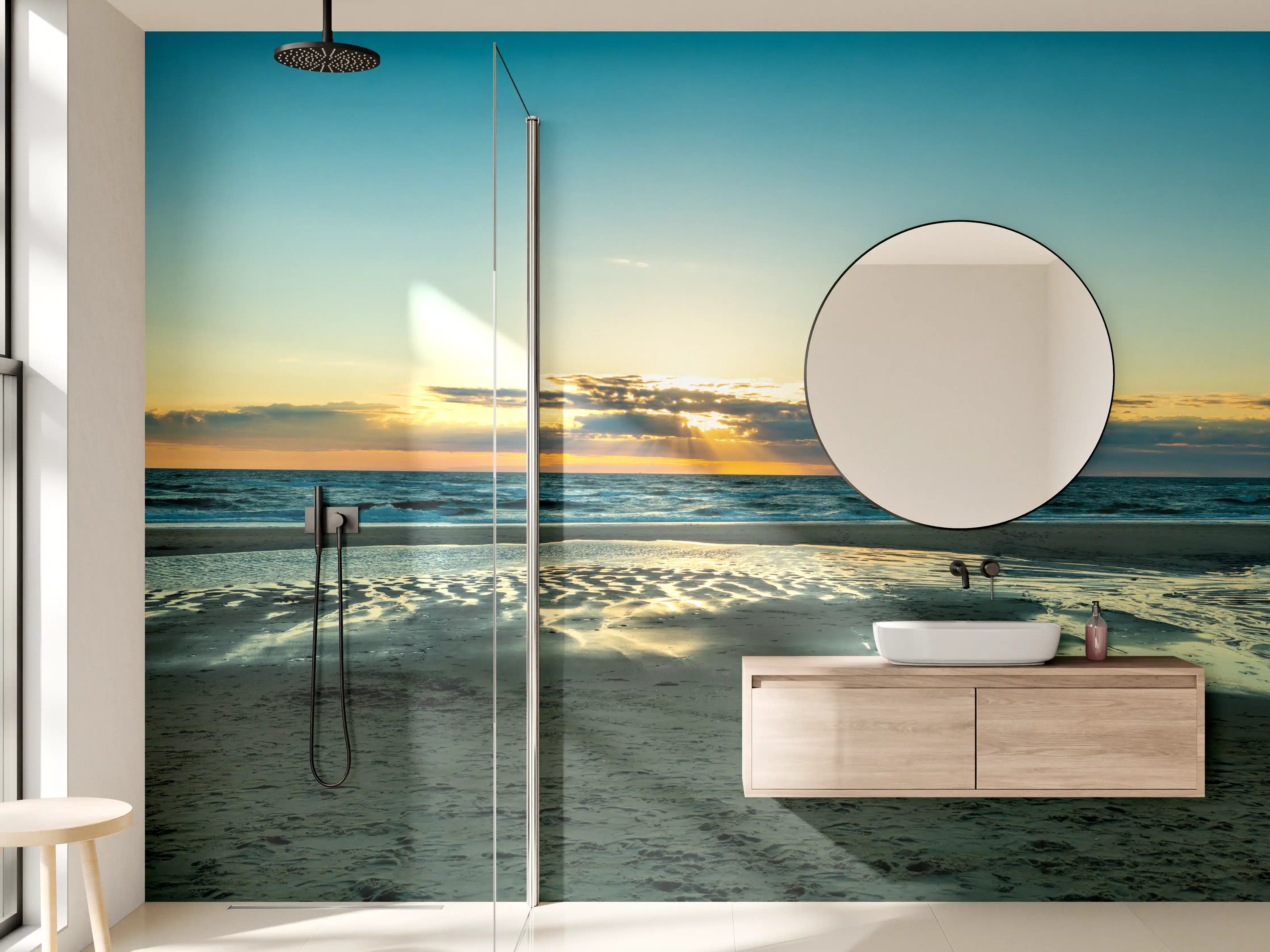 Wandverkleidung Bad - Sonnenuntergang am Strand mit glitzerndem Wasser und ruhiger Atmosphäre