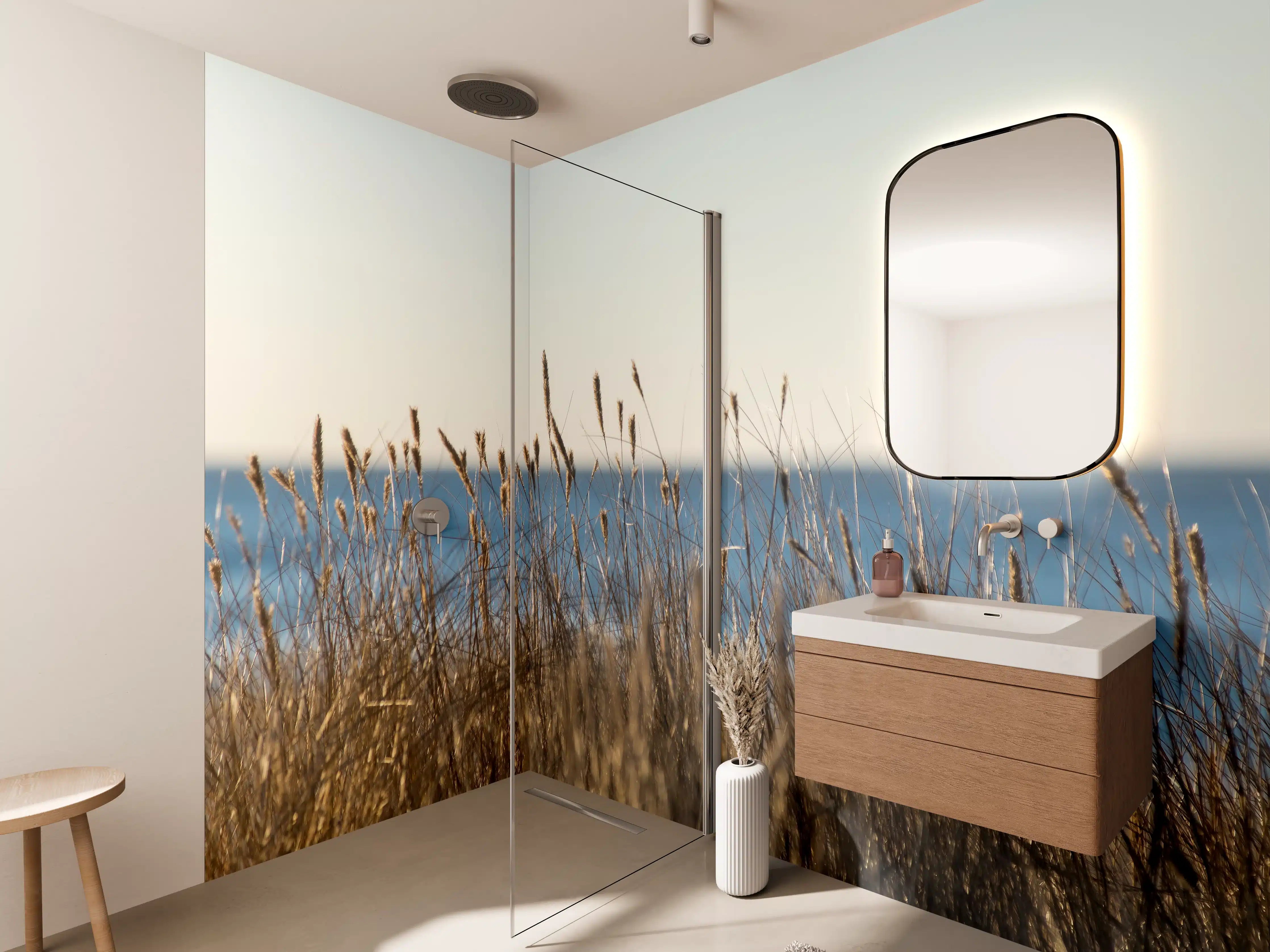 Wandverkleidung Bad - Strand mit trockenen Gräsern und Meerblick