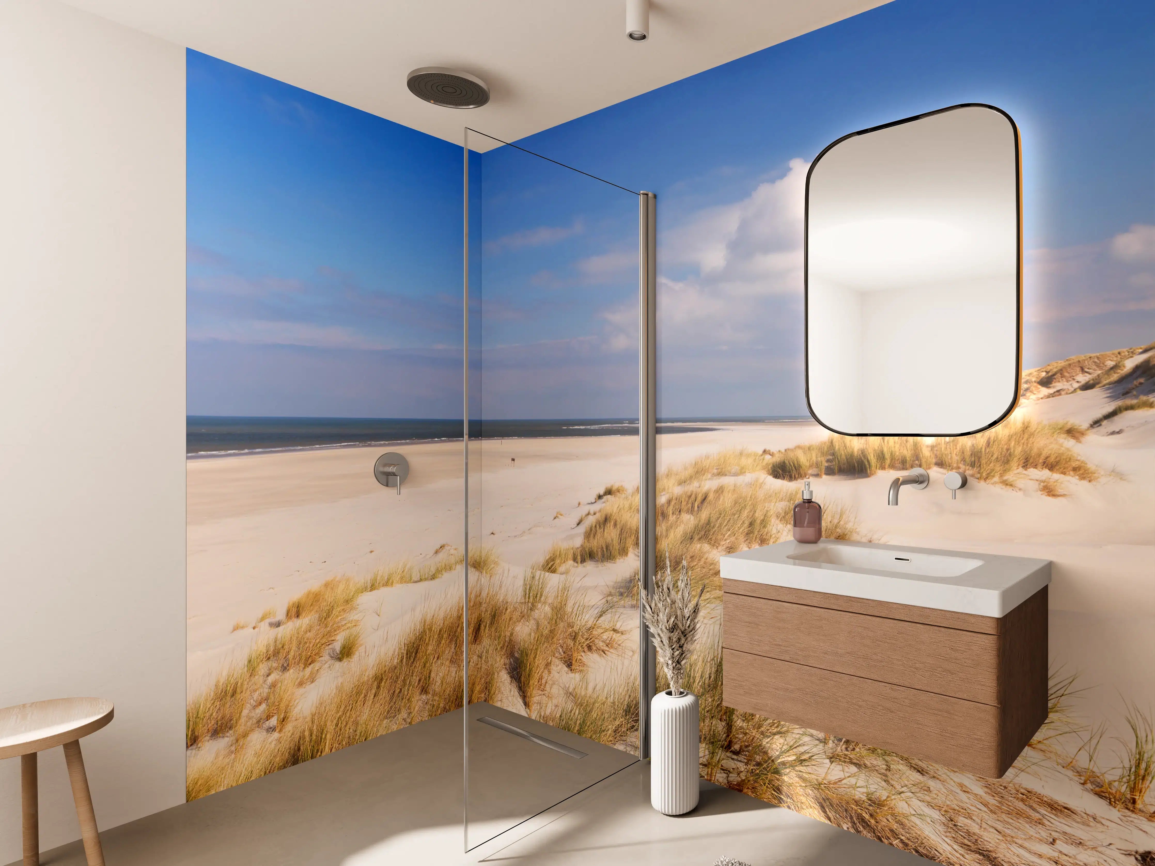 Wandverkleidung Bad - Strandlandschaft mit Sanddünen und Meer im Sonnenlicht