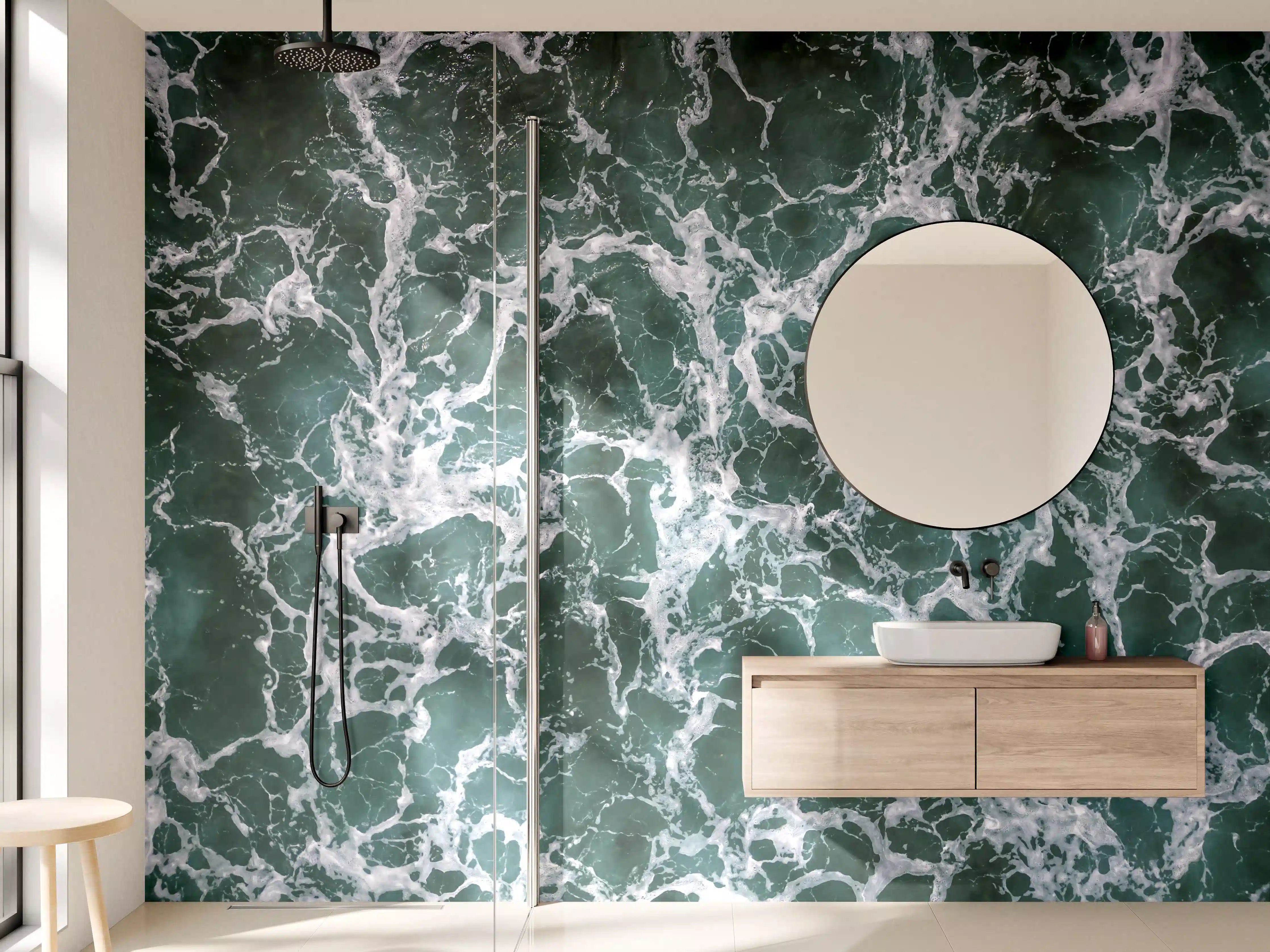 Wandverkleidung Bad - Tiefgrüne Meereswellen mit Weißschäum