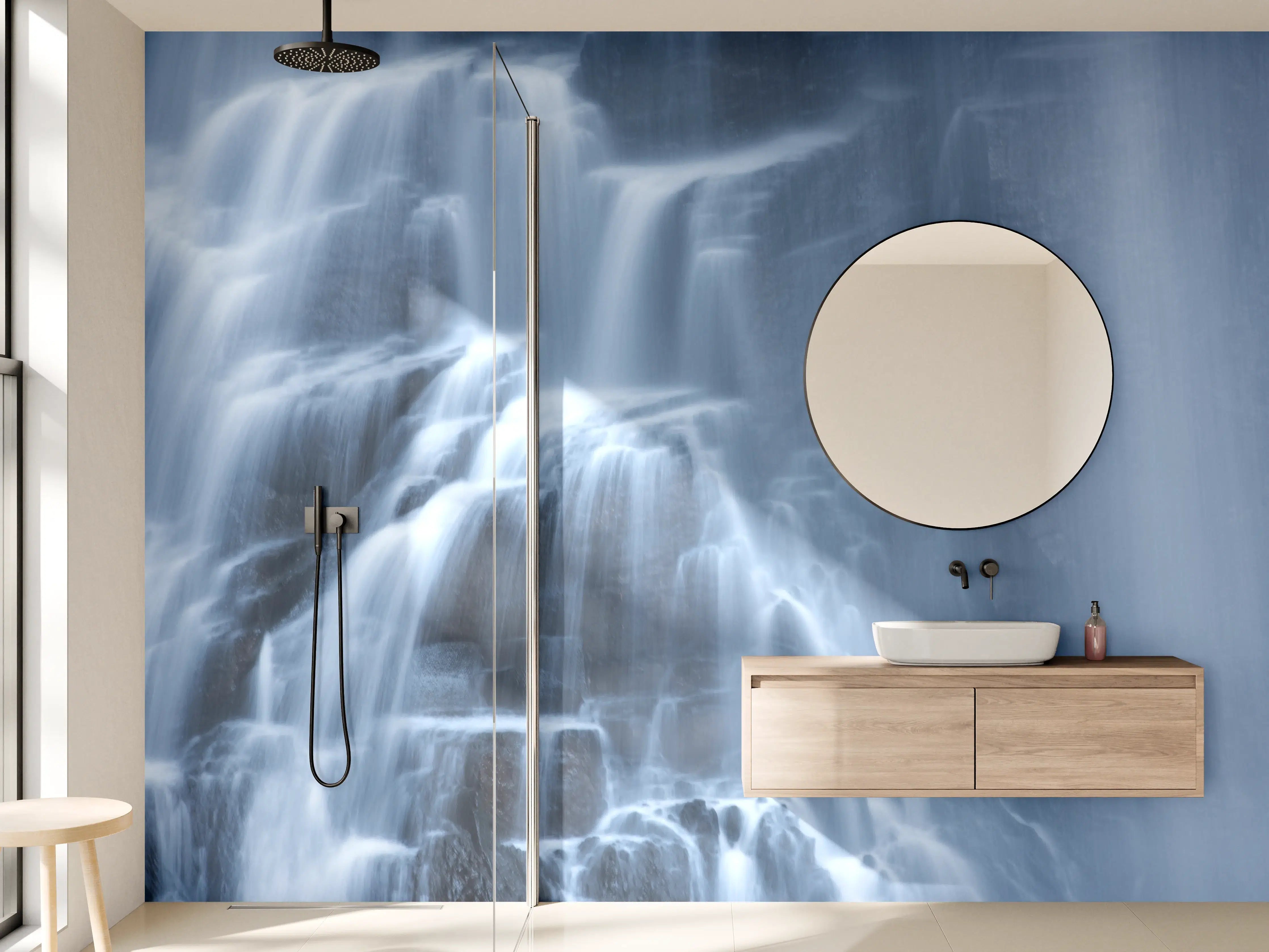 Wandverkleidung Bad - Traumartiger Wasserfall an Felsenwand