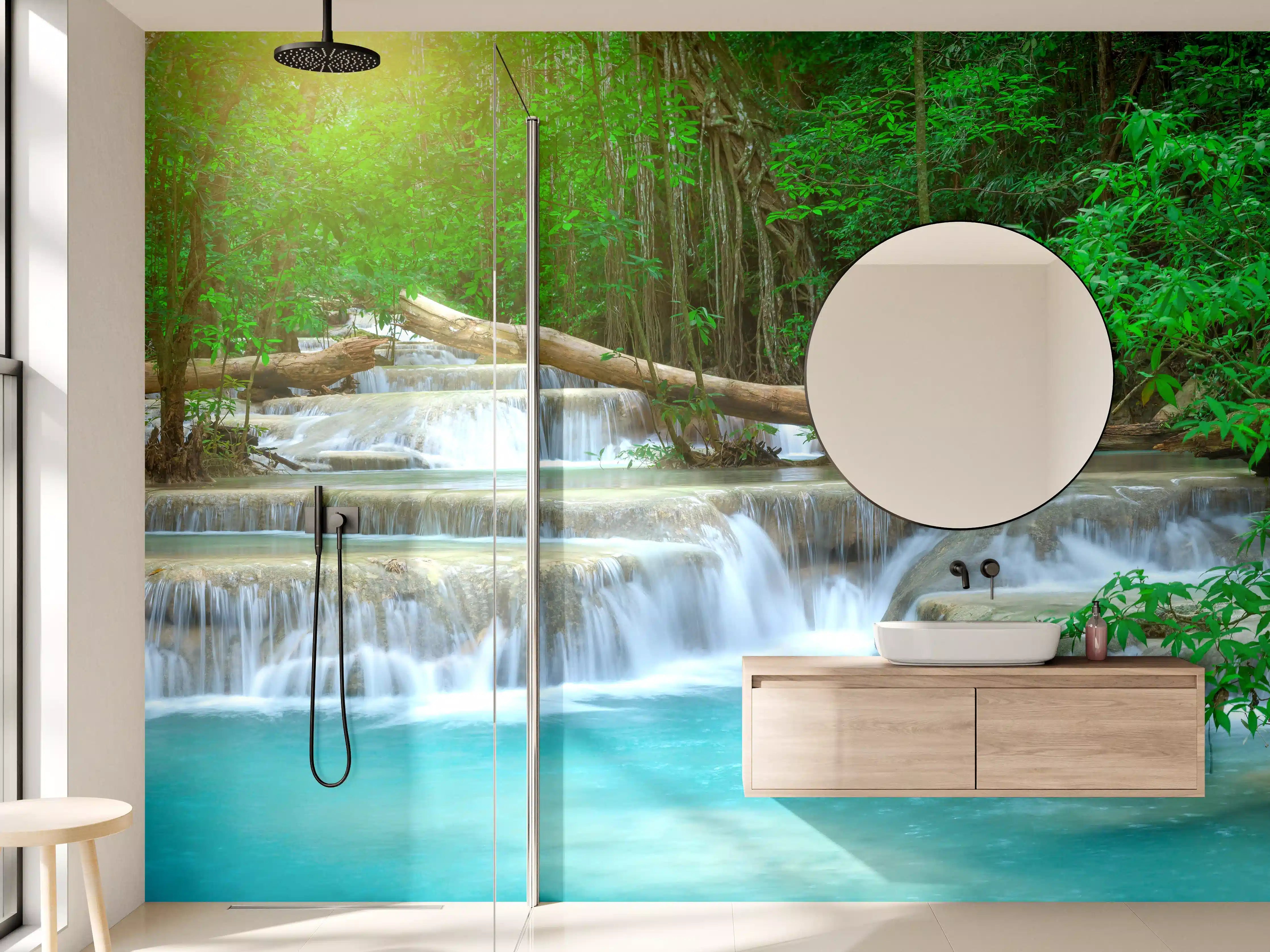 Wandverkleidung Bad - Türkis-Wasserfall im grünen Wald