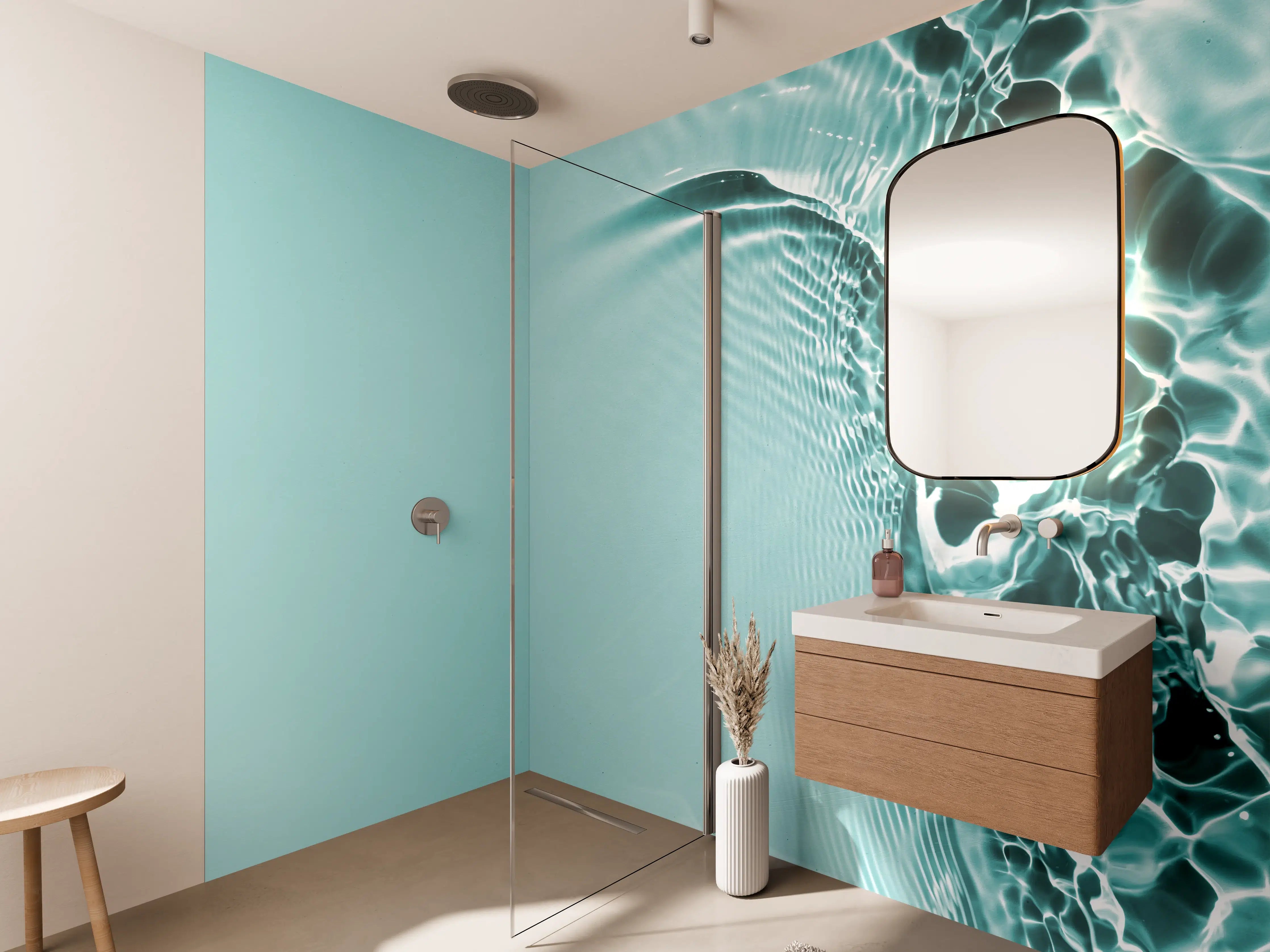 Wandverkleidung Bad - Türkisblaues Wasser mit Lichtreflexen