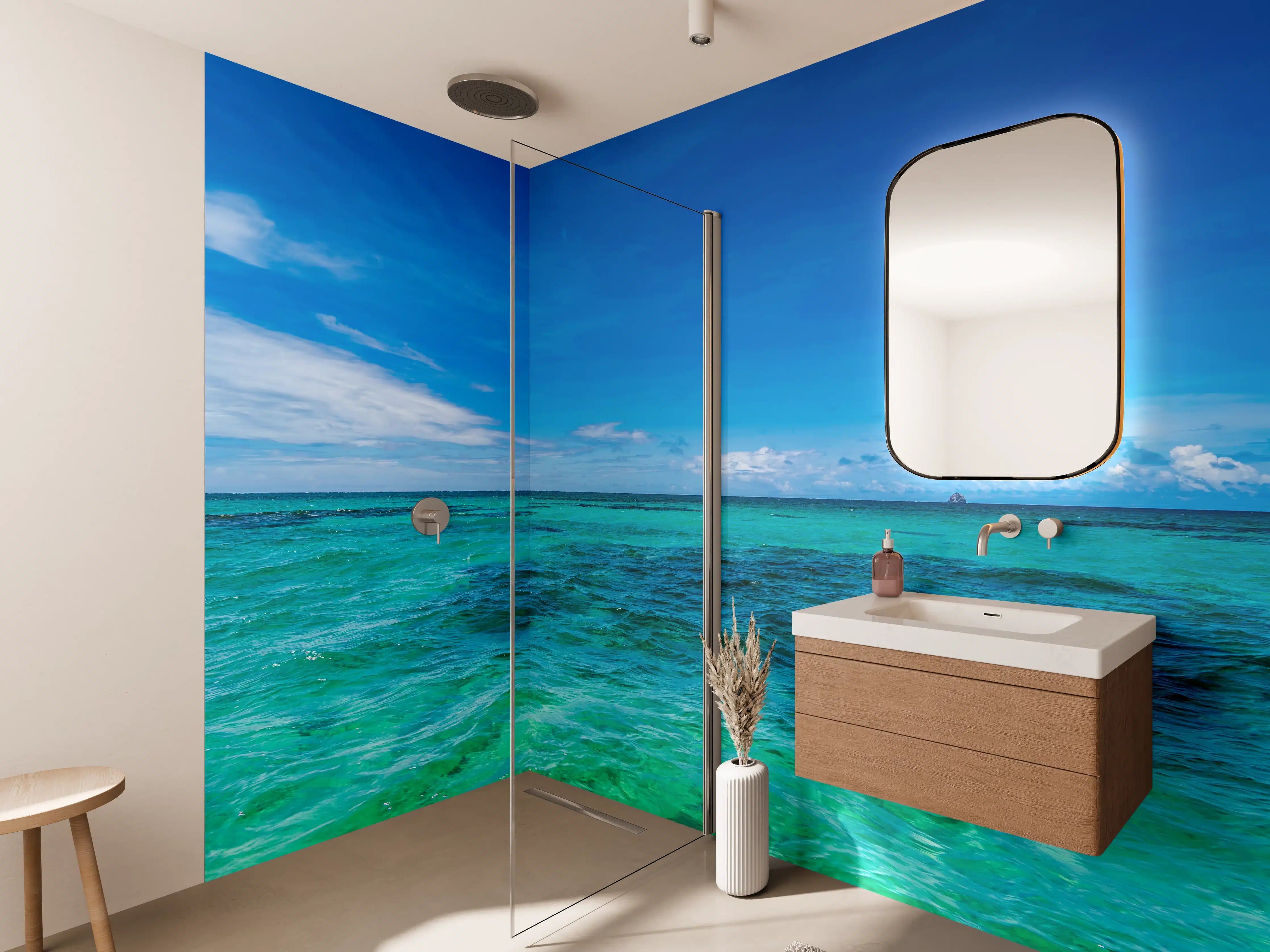 Wandverkleidung Bad - Türkisblaues Wasser unter klarem Himmel