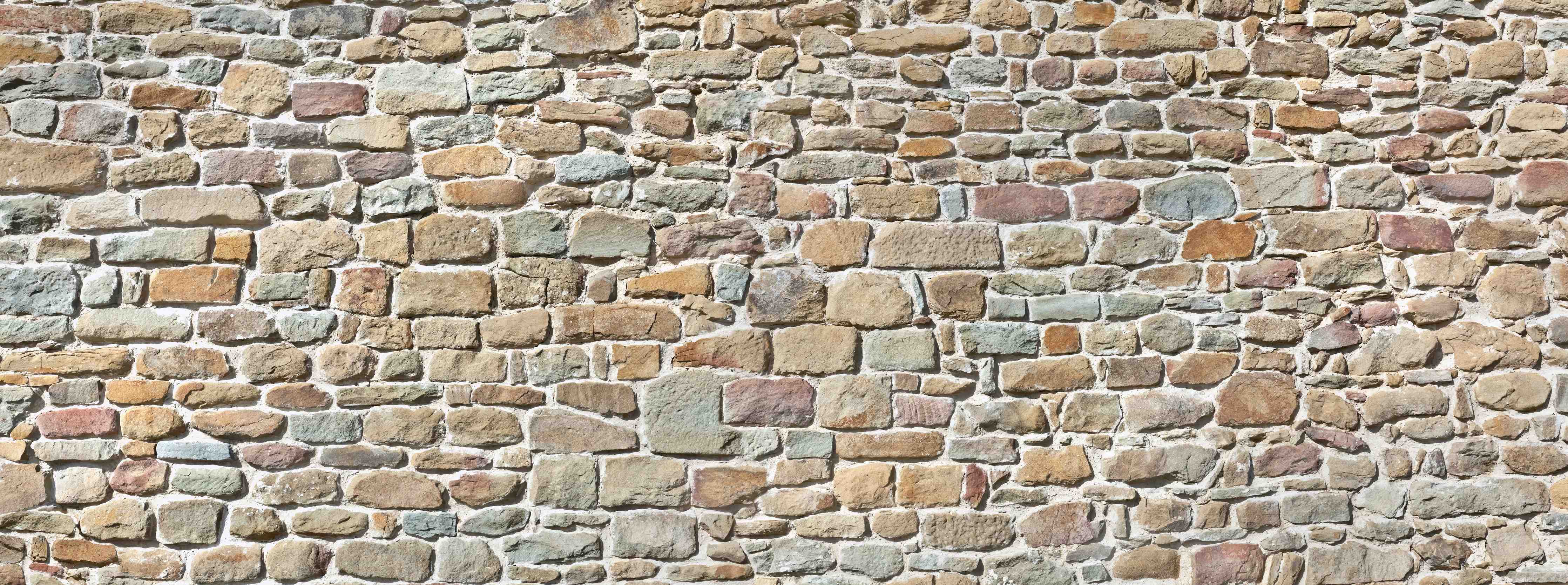 Wandverkleidung Bad-Wärmende Grautöne in Naturstein