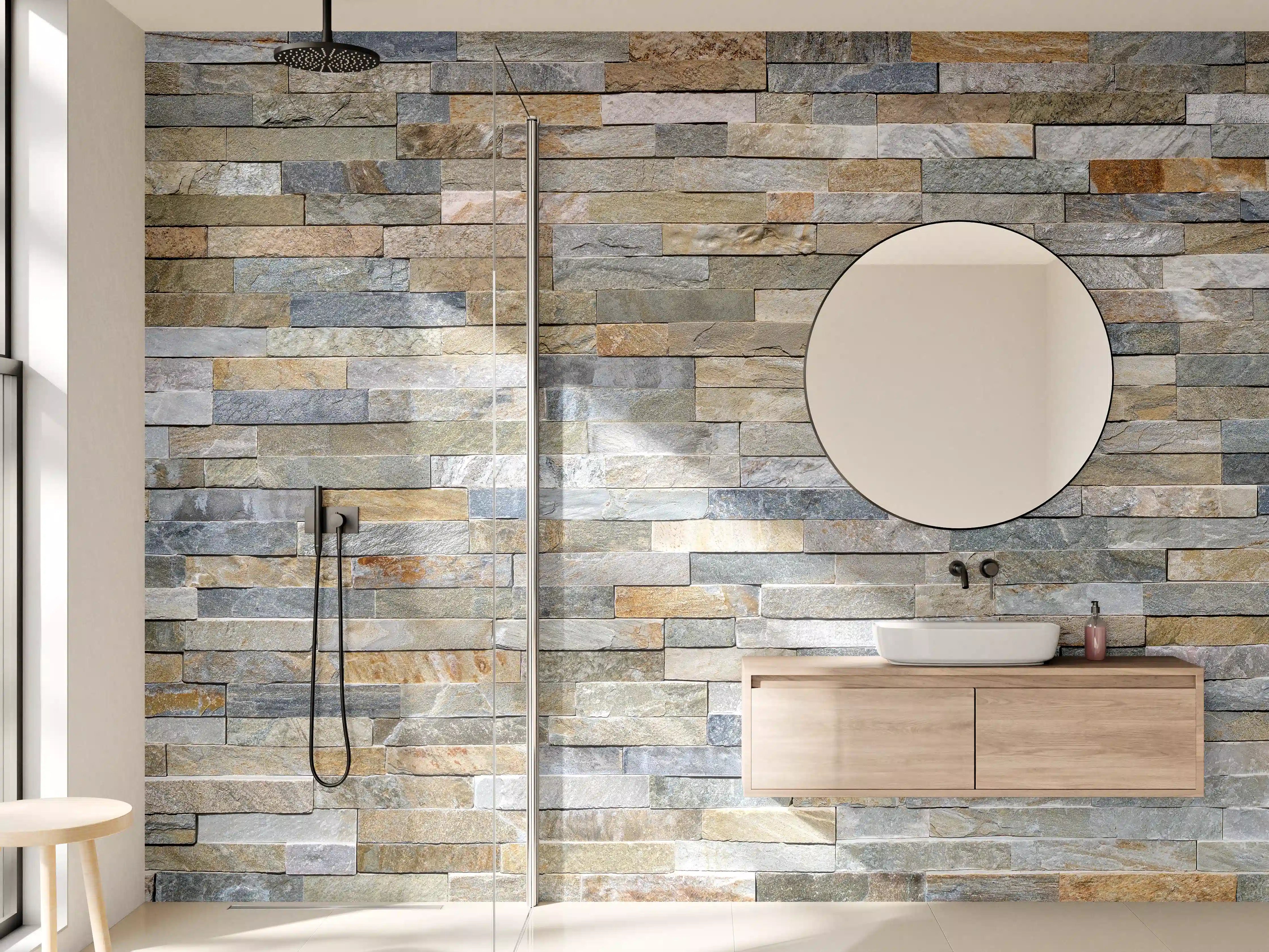 Wandverkleidung Bad - Wand aus farbigen Verblendsteinen