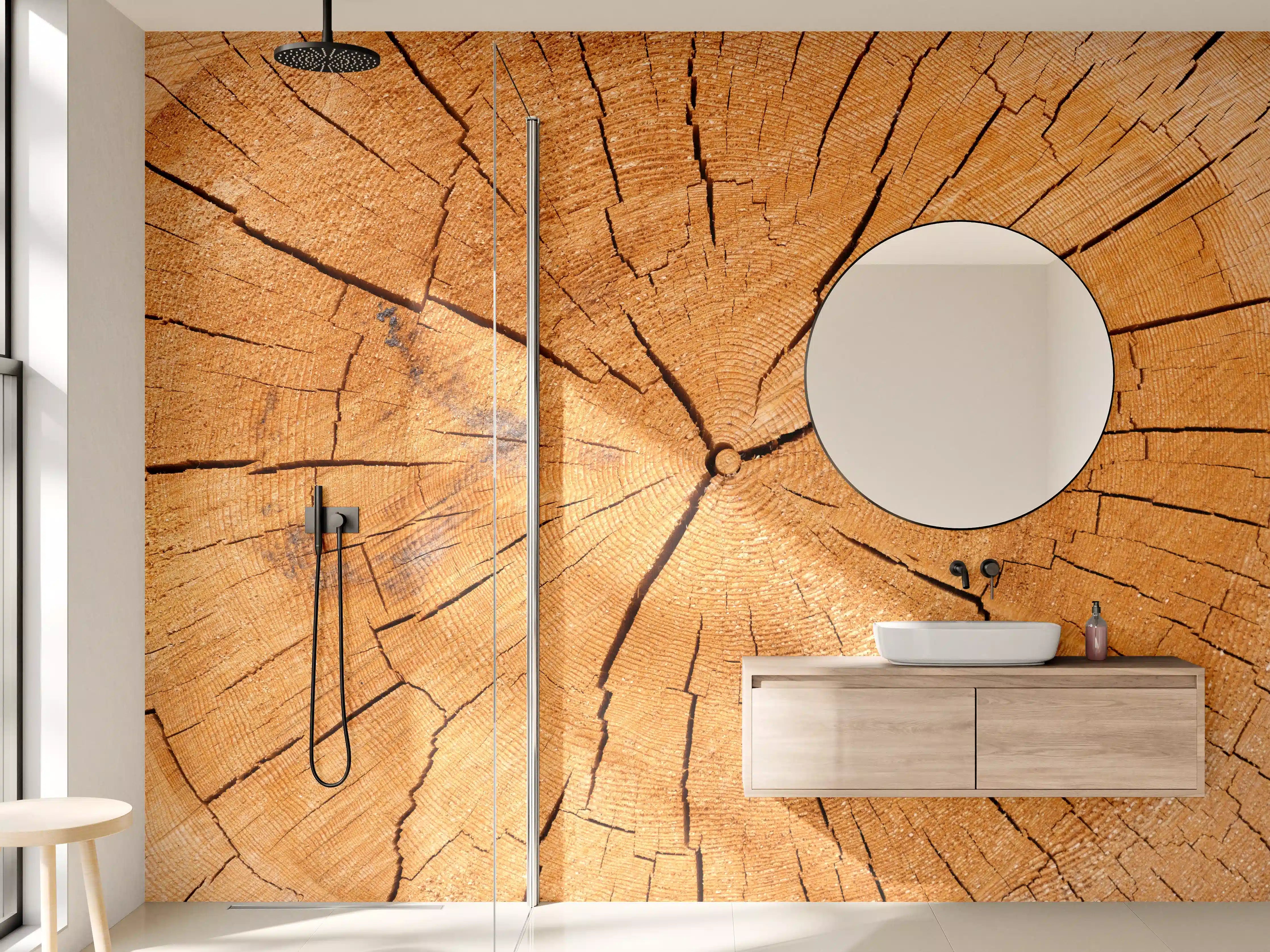 Wandverkleidung Bad - Warme Holzmaserung mit Rissmustern