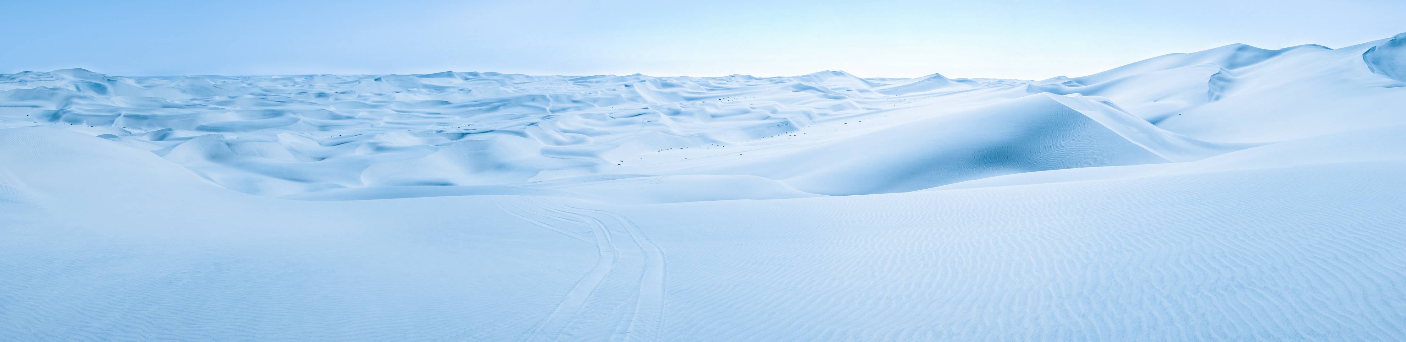 Wandverkleidung Bad-Weiße Schneelandschaft mit sanften Hügeln