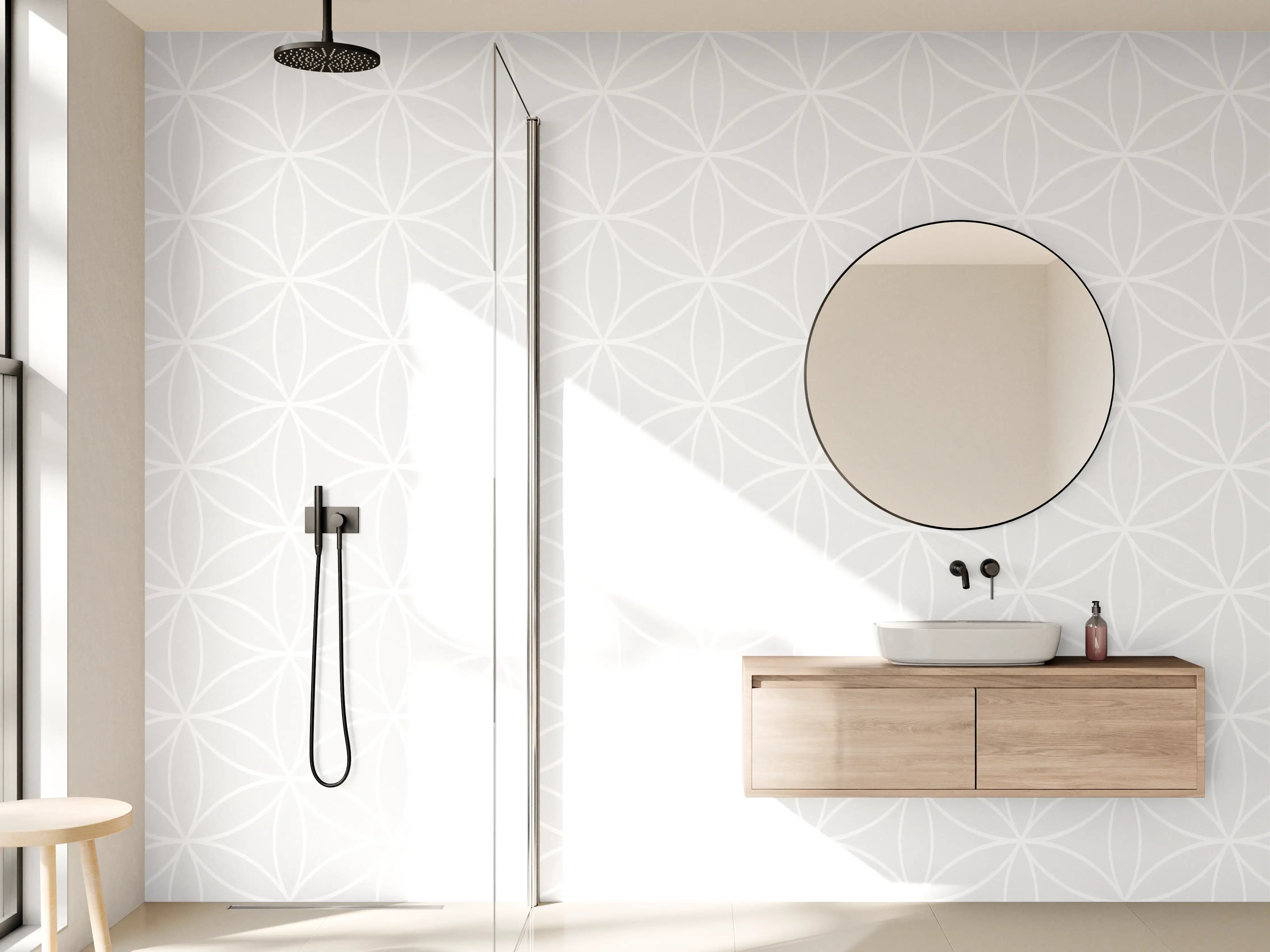 Wandverkleidung Bad - Weiße Wand mit subtiler geometrischer Struktur