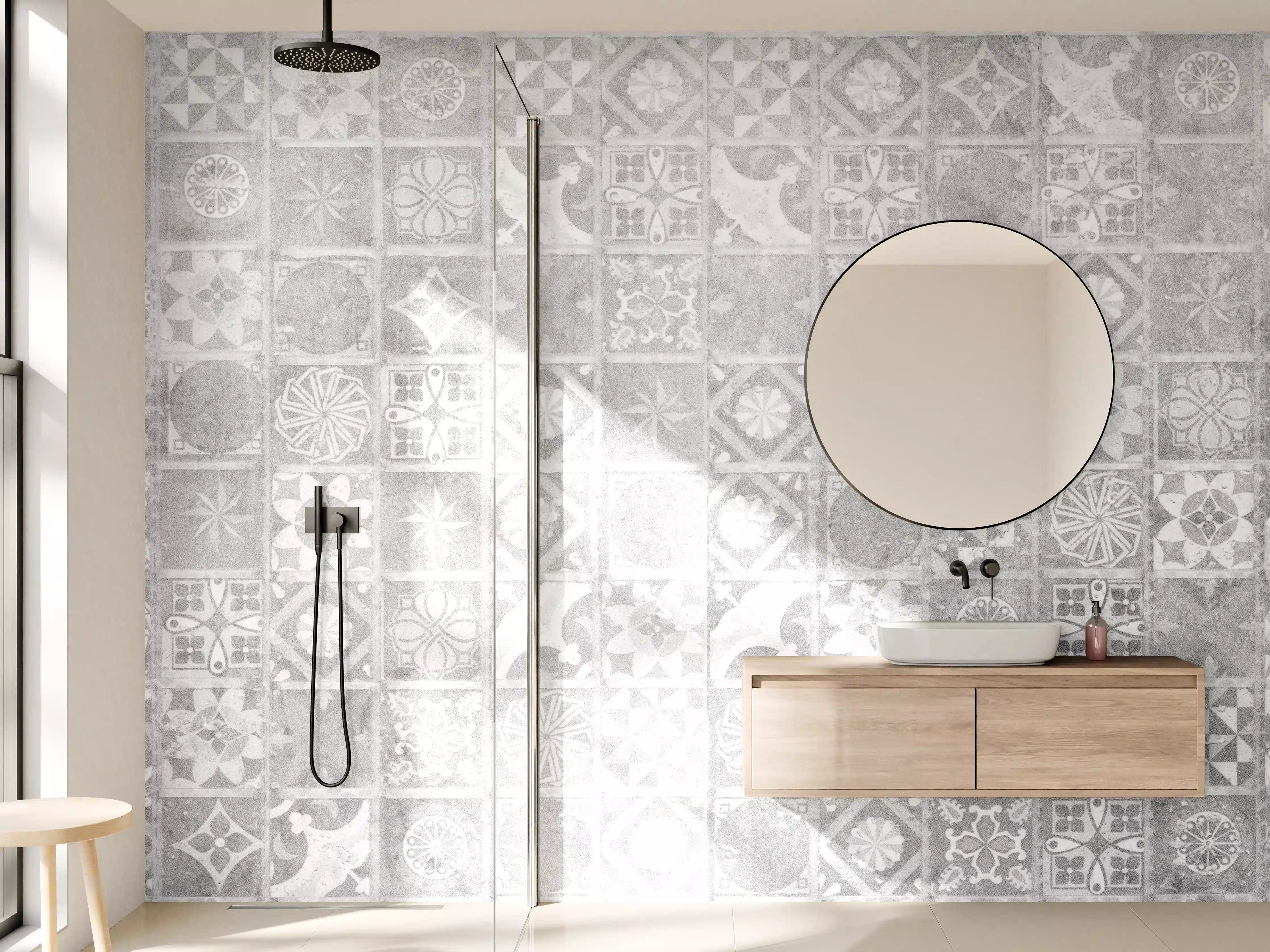 Wandverkleidung Bad - Weiße und Graue Mosaikfliesen