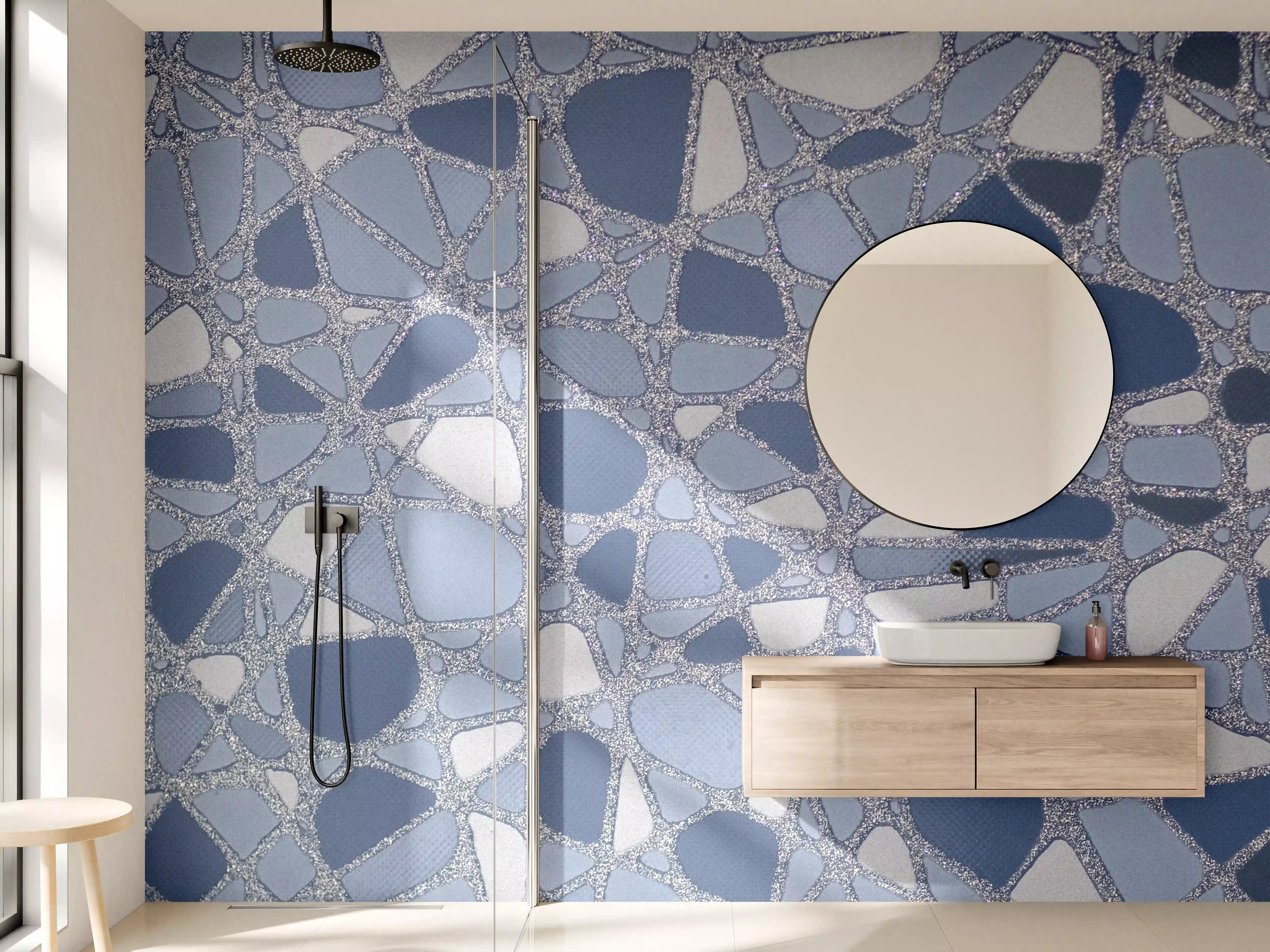 Wandverkleidung Bad - Weiße und blaue Mosaiksteinmuster