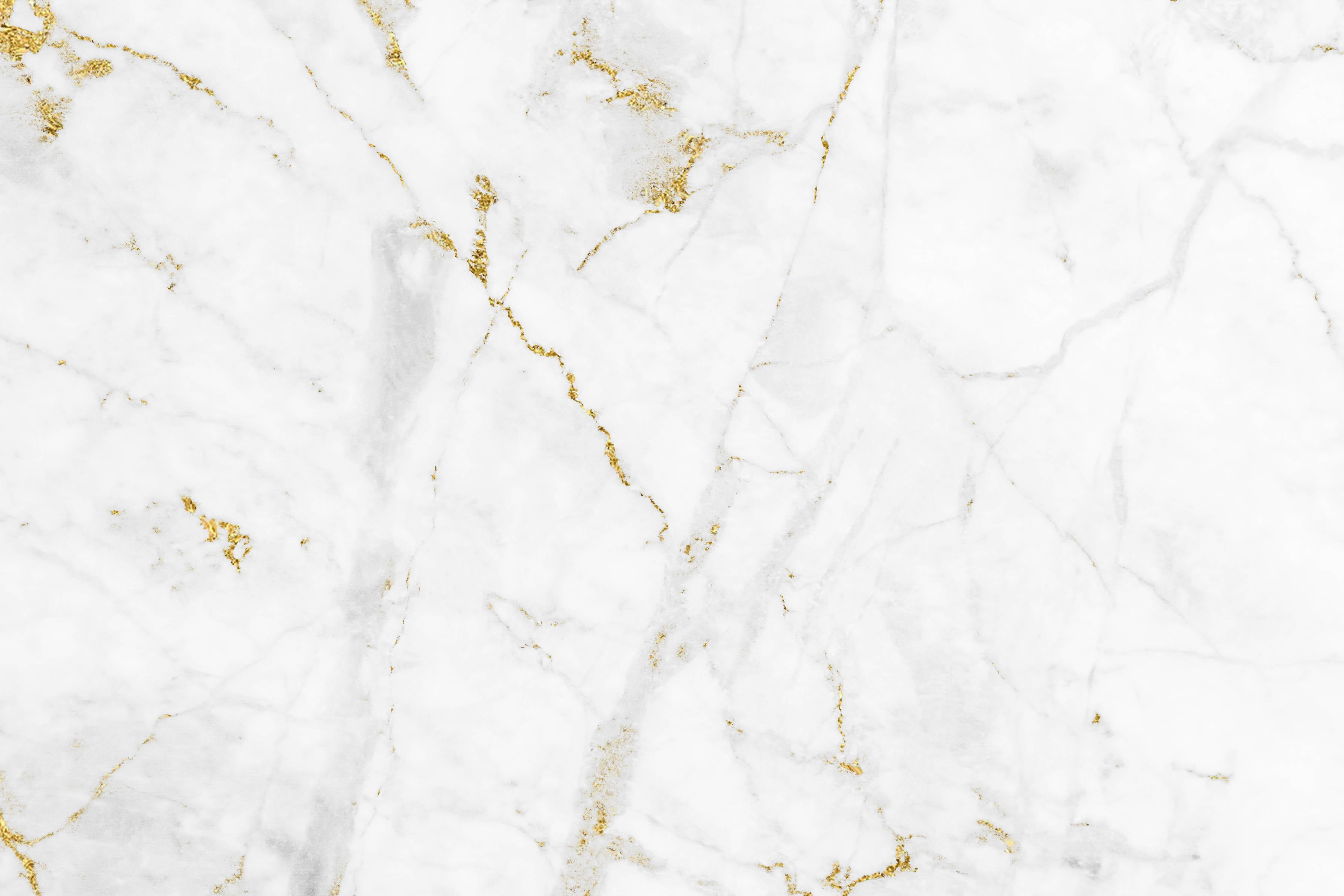 Wandverkleidung Bad-Weißer Marmor mit goldenen Adern