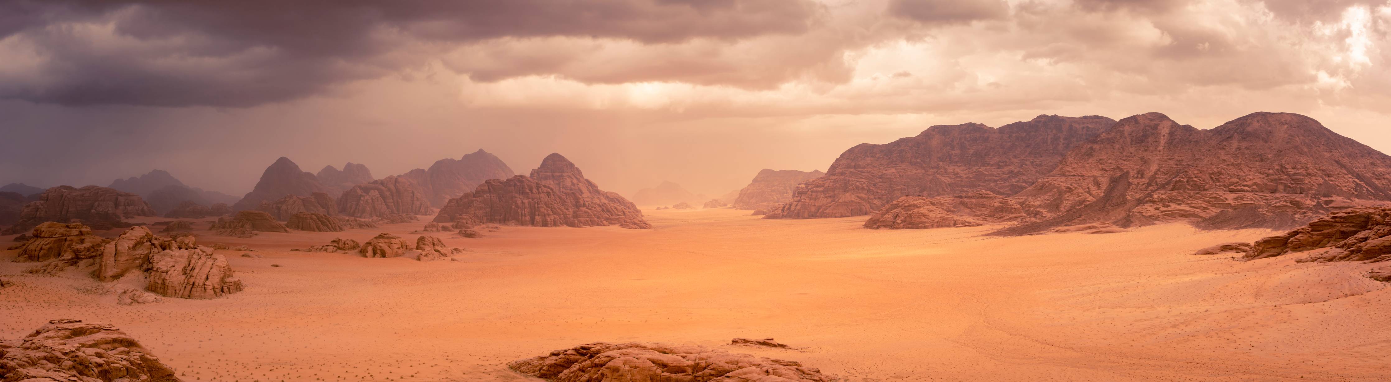 Wandverkleidung Bad-Wüstenlandschaft bei Sonnenuntergang mit Berge