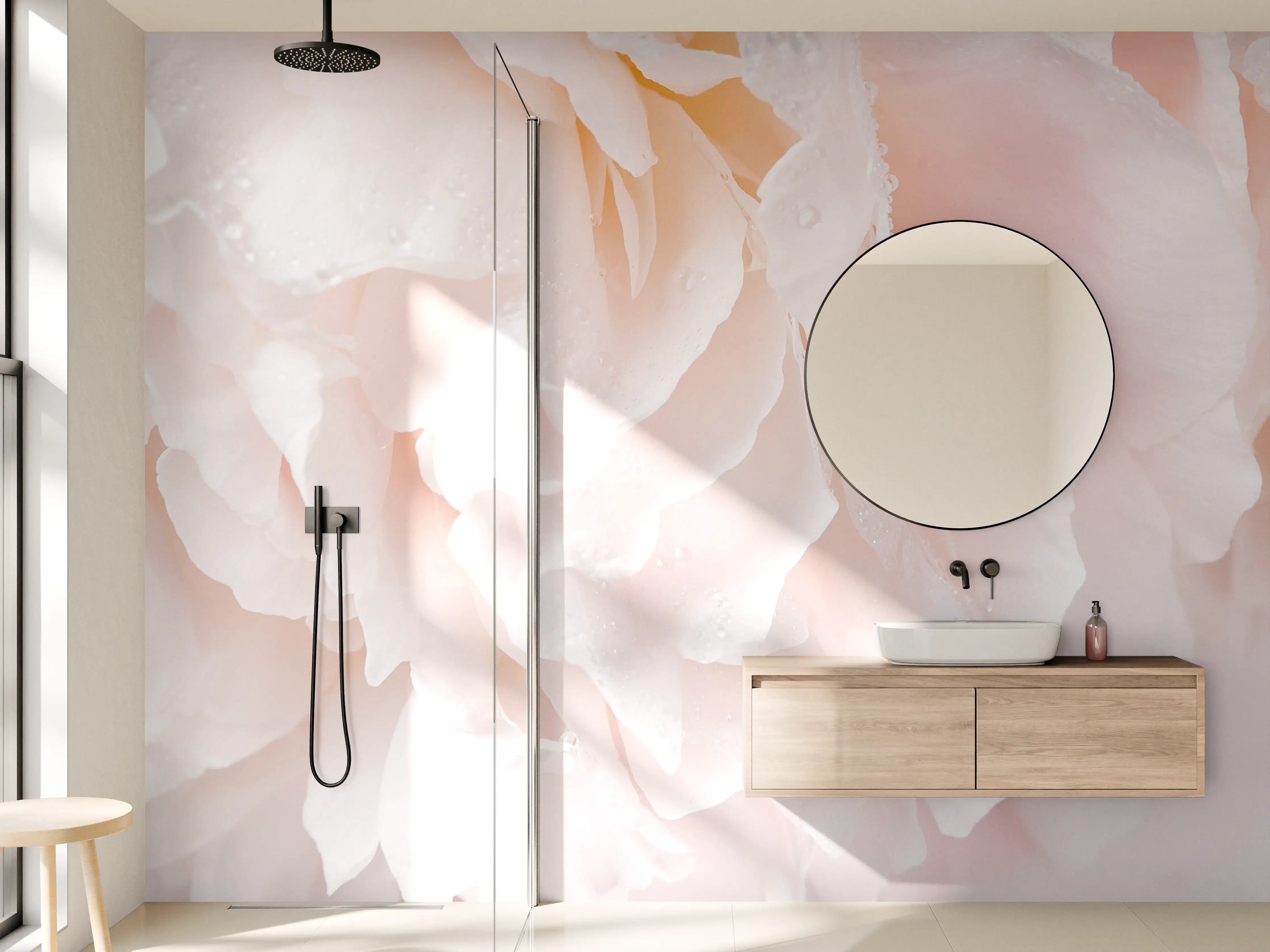 Wandverkleidung Bad - Zarte weiße Pfingstrosen in Nahaufnahme