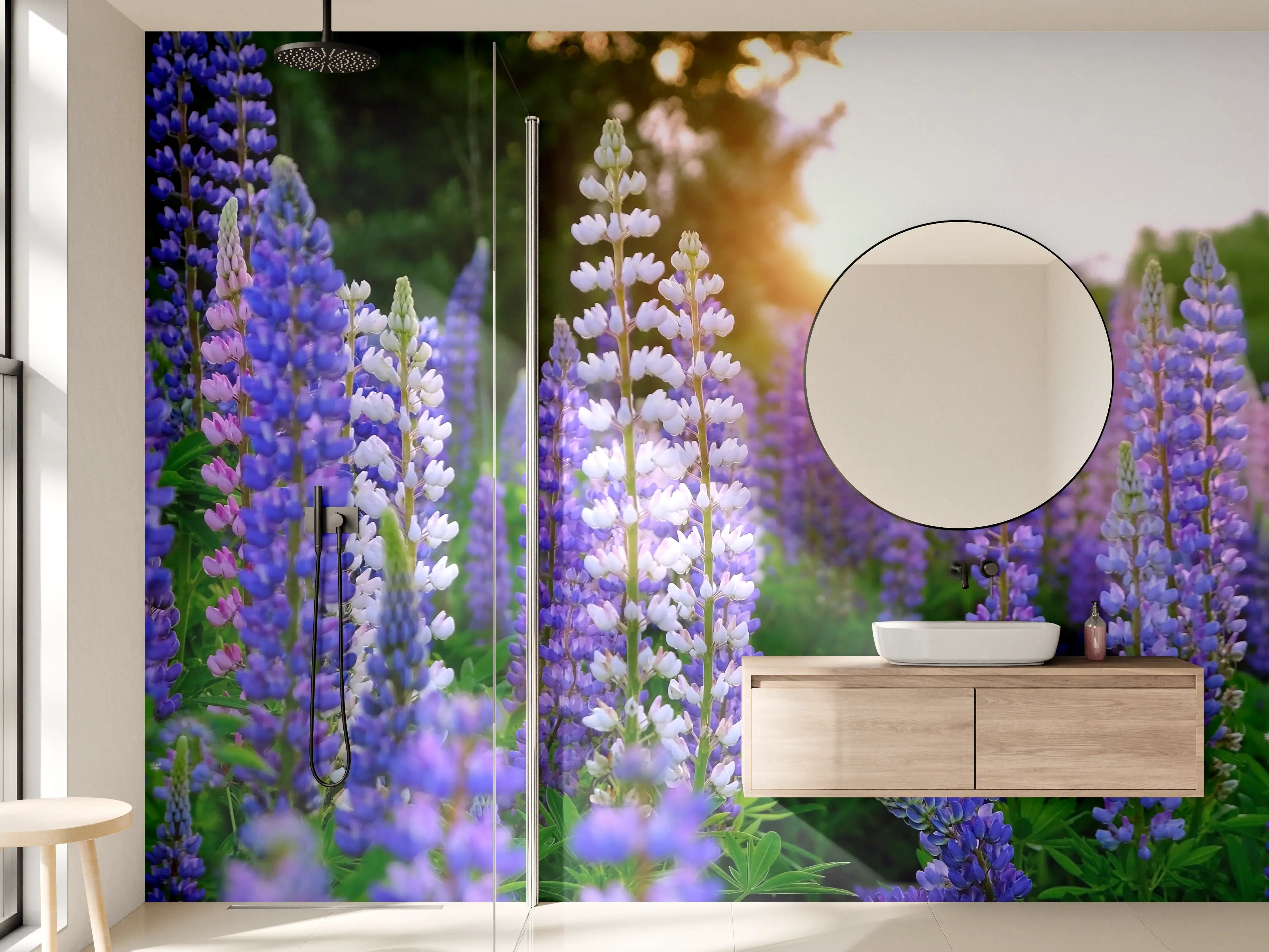 Wandverkleidung Bad - lila-rosa Lupine Blumen