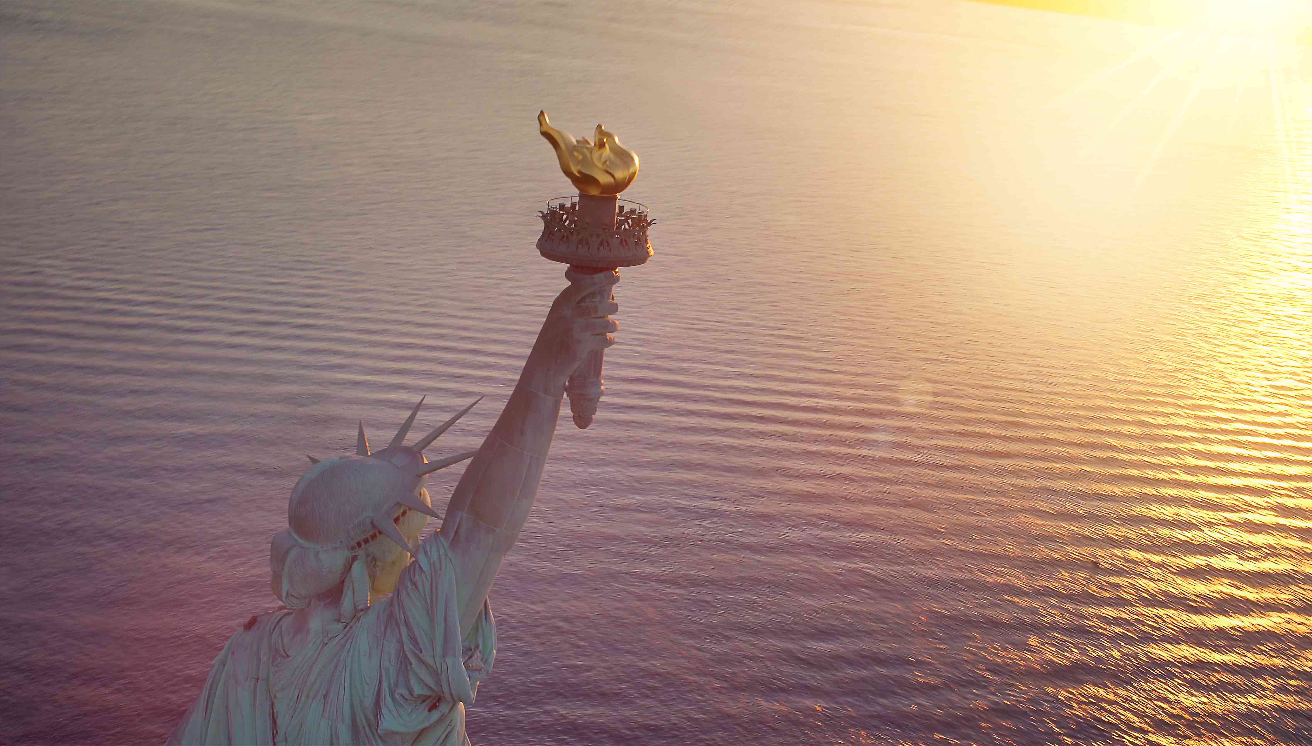 Wandverkleidung Flur-Abendlicht am Wasser mit Freiheitsstatue-Detail