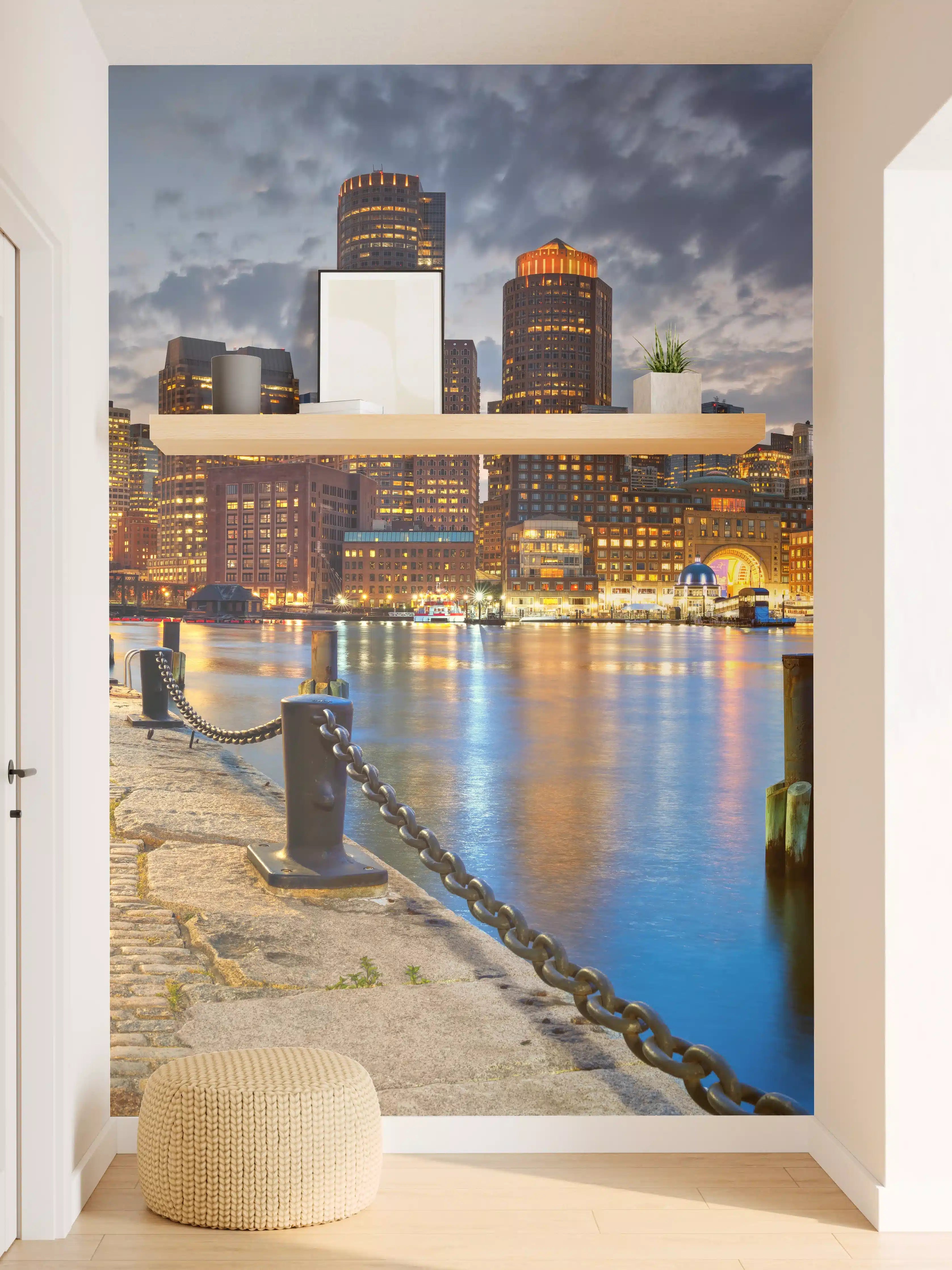 Wandverkleidung Flur - Alte kaputte Betonmauer