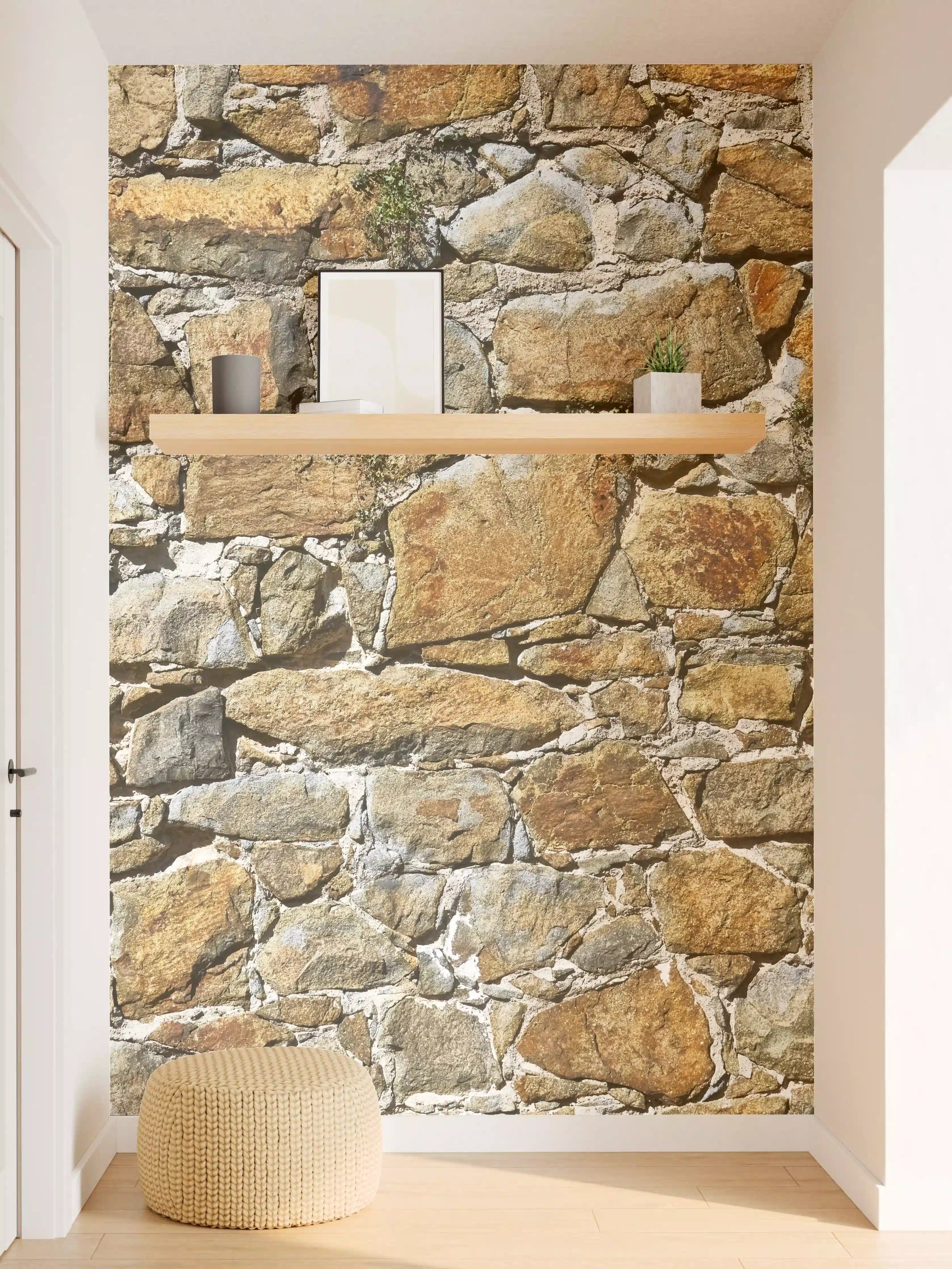 Wandverkleidung Flur - Alte unverputzte Burgmauer